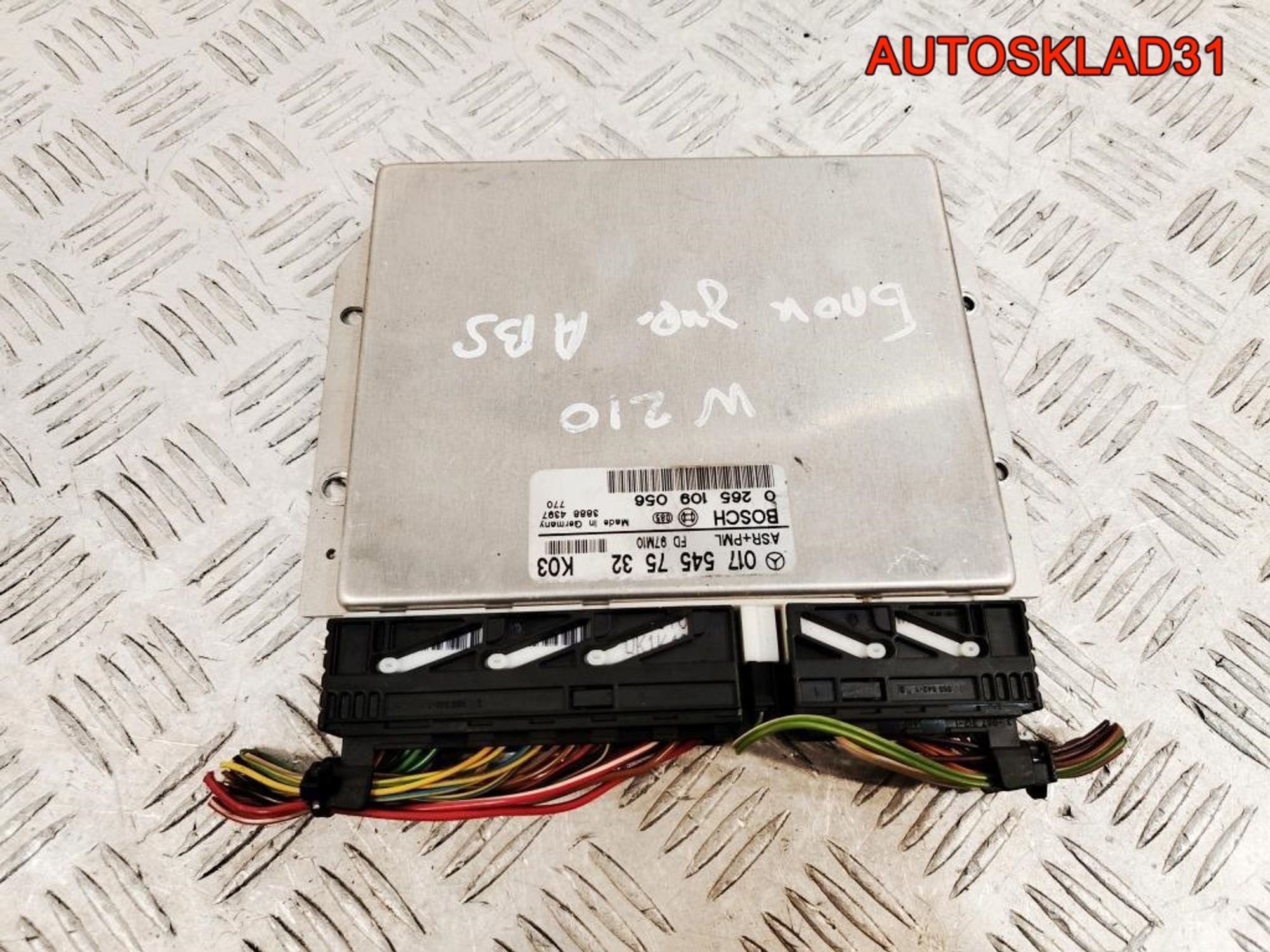 Блок управления ABS Mercedes Benz W210 A0175457532 - АвтоСклад31.рф - авторазборка контрактные б/у запчасти в г. Белгород Блок управления ABS Mercedes Benz W210 A0175457532 - АвтоСклад31.рф - авторазборка контрактные б/у запчасти в г. Белгород