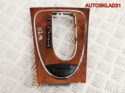 Накладка декоративная кулисы Mercedes Benz W211 A2116802336 - АвтоСклад31.рф - авторазборка контрактные б/у запчасти в г. Белгород