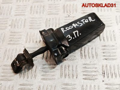 Ограничитель двери задней правой Skoda Roomster 5J0837249D - АвтоСклад31.рф - авторазборка контрактные б/у запчасти в г. Белгород