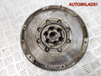 Маховик в сборе со сцеплением VW Passat B6 2,0 BKD 03G105266BN - АвтоСклад31.рф - авторазборка контрактные б/у запчасти в г. Белгород