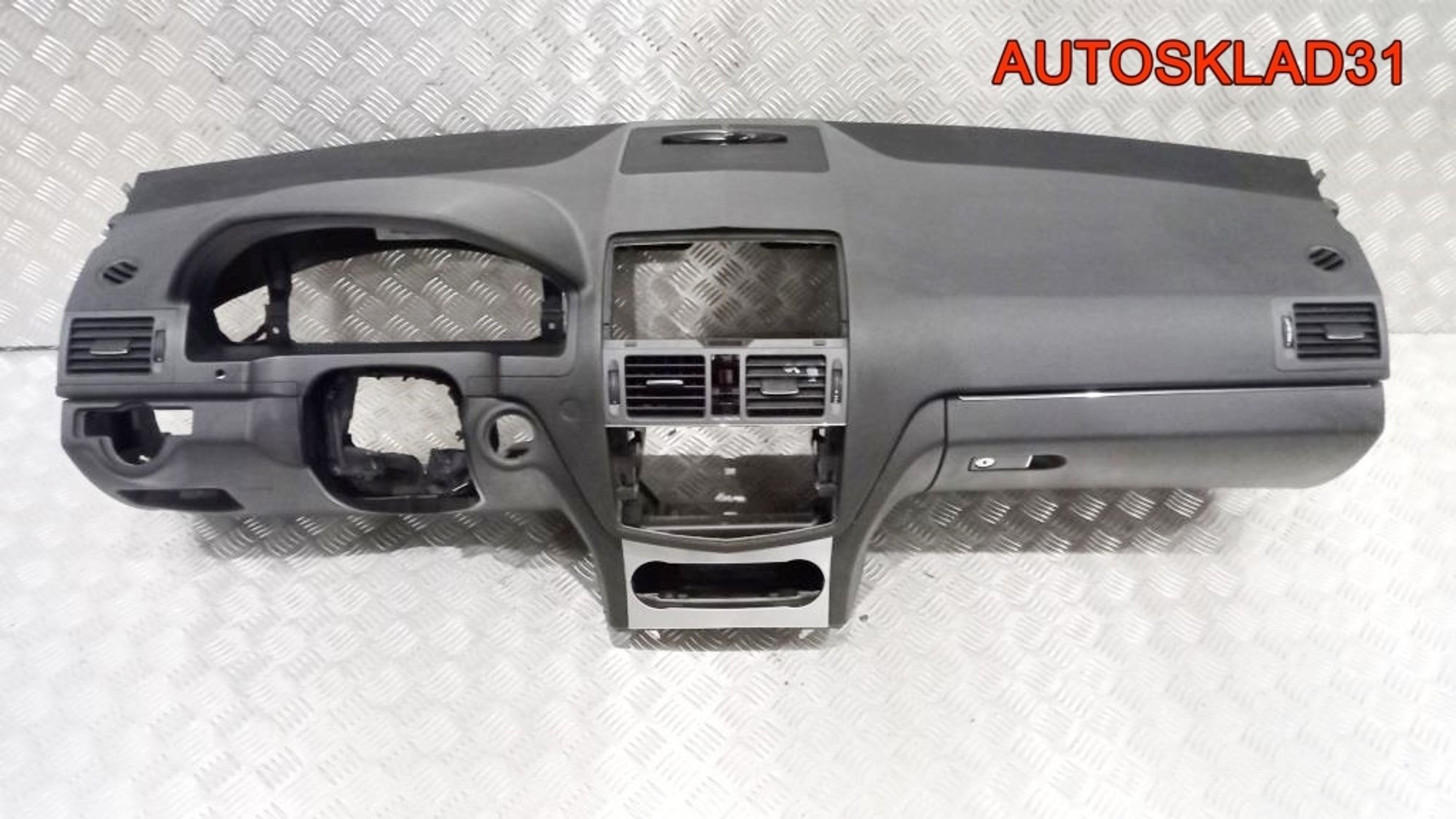 Торпедо Голое Mercedes-Benz W204 A2046803787 - АвтоСклад31.рф - авторазборка контрактные б/у запчасти в г. Белгород Торпедо Голое Mercedes-Benz W204 A2046803787 - АвтоСклад31.рф - авторазборка контрактные б/у запчасти в г. Белгород