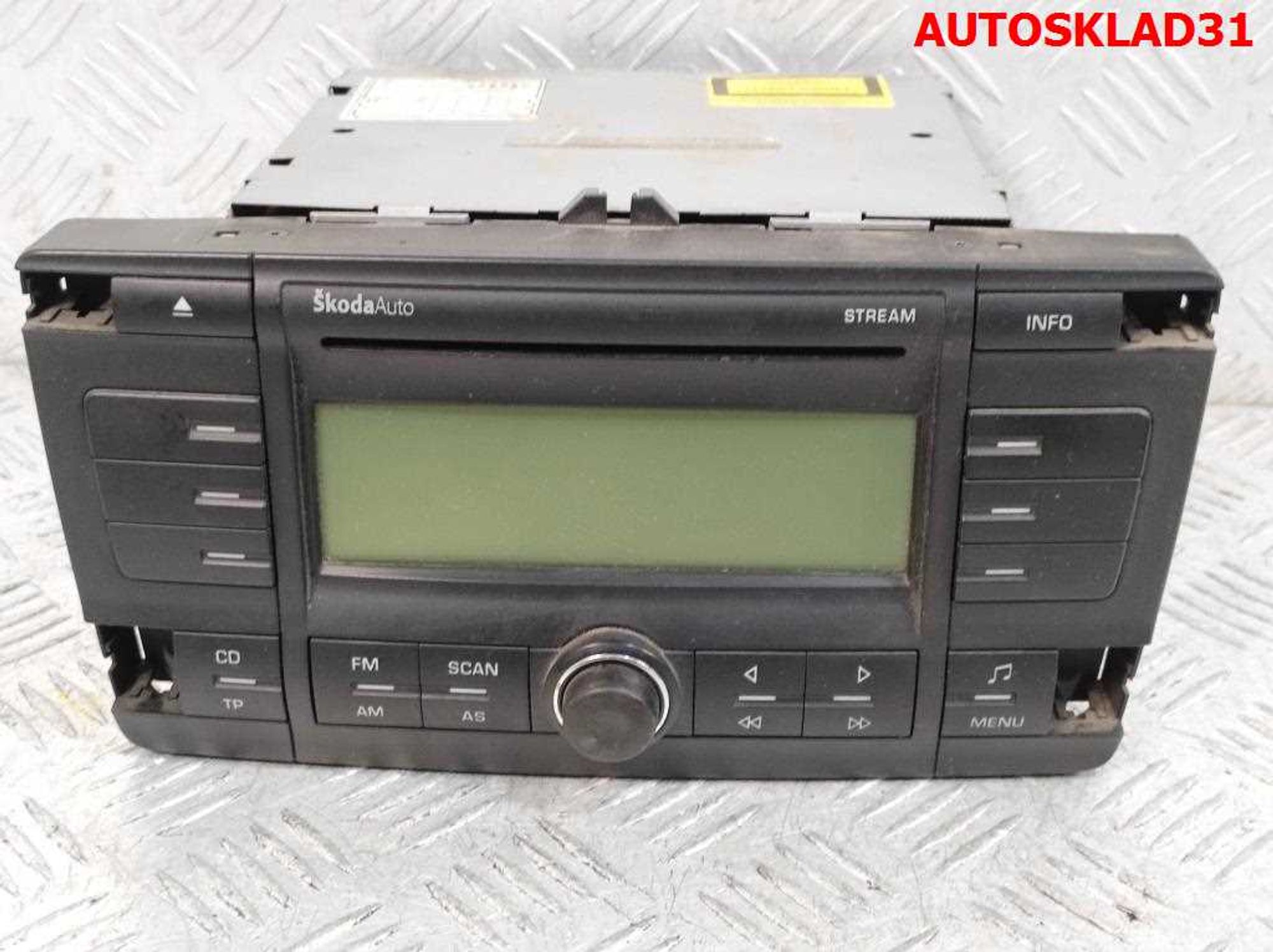 Магнитола Skoda Octavia A5 1Z0035161B - АвтоСклад31.рф - авторазборка контрактные б/у запчасти в г. Белгород Магнитола Skoda Octavia A5 1Z0035161B - АвтоСклад31.рф - авторазборка контрактные б/у запчасти в г. Белгород