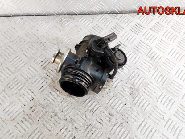Рамка магнитолы Audi A8 D2 4D0857007C - АвтоСклад31.рф - авторазборка контрактные б/у запчасти в г. Белгород