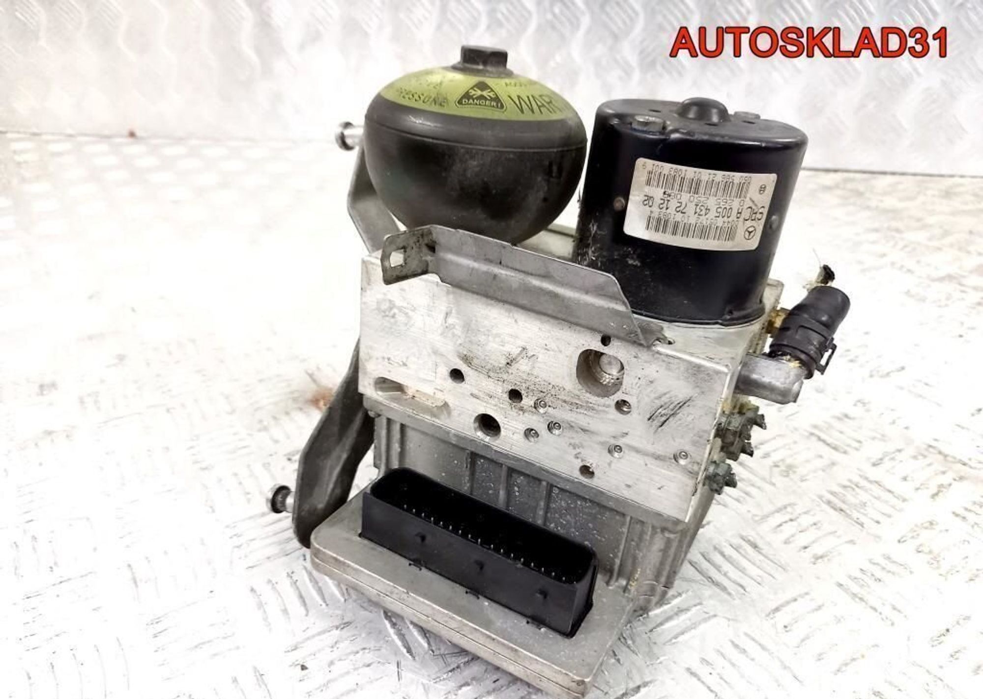 Блок ABS Mercedes Benz W211 A0054317212 - АвтоСклад31.рф - авторазборка контрактные б/у запчасти в г. Белгород Блок ABS Mercedes Benz W211 A0054317212 - АвтоСклад31.рф - авторазборка контрактные б/у запчасти в г. Белгород