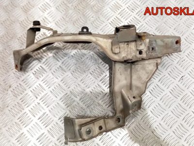 Кронштейн фары правый Opel Zafira B 93184625 - АвтоСклад31.рф - авторазборка контрактные б/у запчасти в г. Белгород