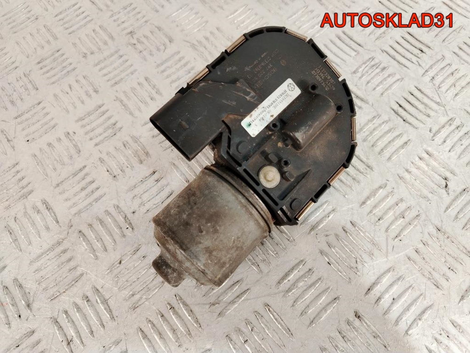 Моторчик стеклоочистителя передний VW Golf 5 1K1955119E - АвтоСклад31.рф - авторазборка контрактные б/у запчасти в г. Белгород Моторчик стеклоочистителя передний VW Golf 5 1K1955119E - АвтоСклад31.рф - авторазборка контрактные б/у запчасти в г. Белгород