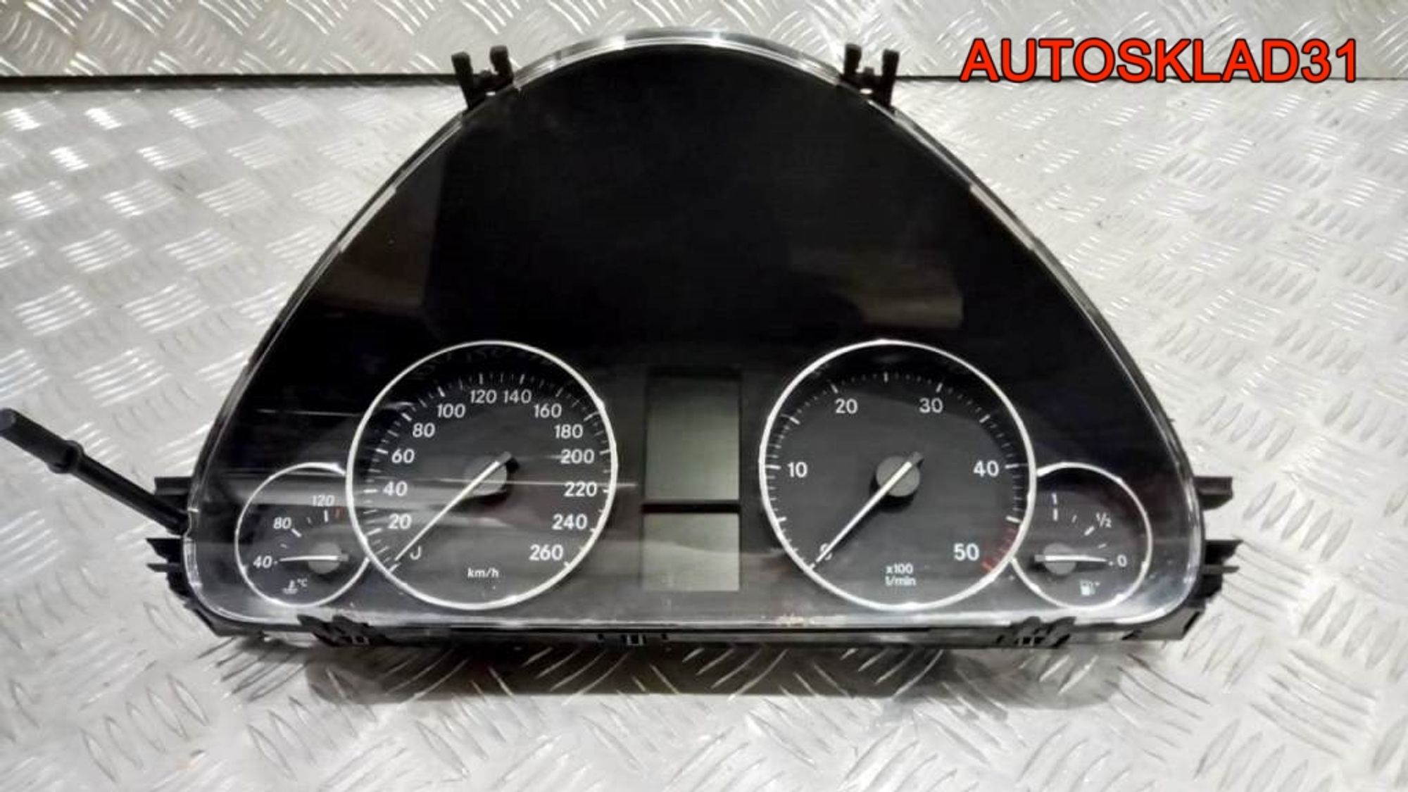 Панель приборов Mercedes Benz W203 A2035407547 - АвтоСклад31.рф - авторазборка контрактные б/у запчасти в г. Белгород Панель приборов Mercedes Benz W203 A2035407547 - АвтоСклад31.рф - авторазборка контрактные б/у запчасти в г. Белгород