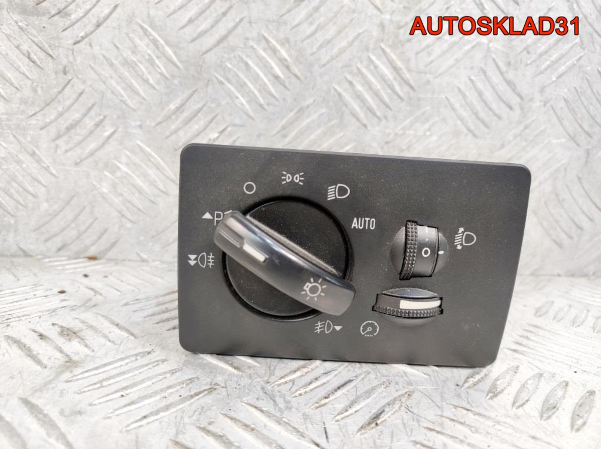 Переключатель света Ford Focus 2 7M5T13A024CA - АвтоСклад31.рф - авторазборка контрактные б/у запчасти в г. Белгород Переключатель света Ford Focus 2 7M5T13A024CA - АвтоСклад31.рф - авторазборка контрактные б/у запчасти в г. Белгород