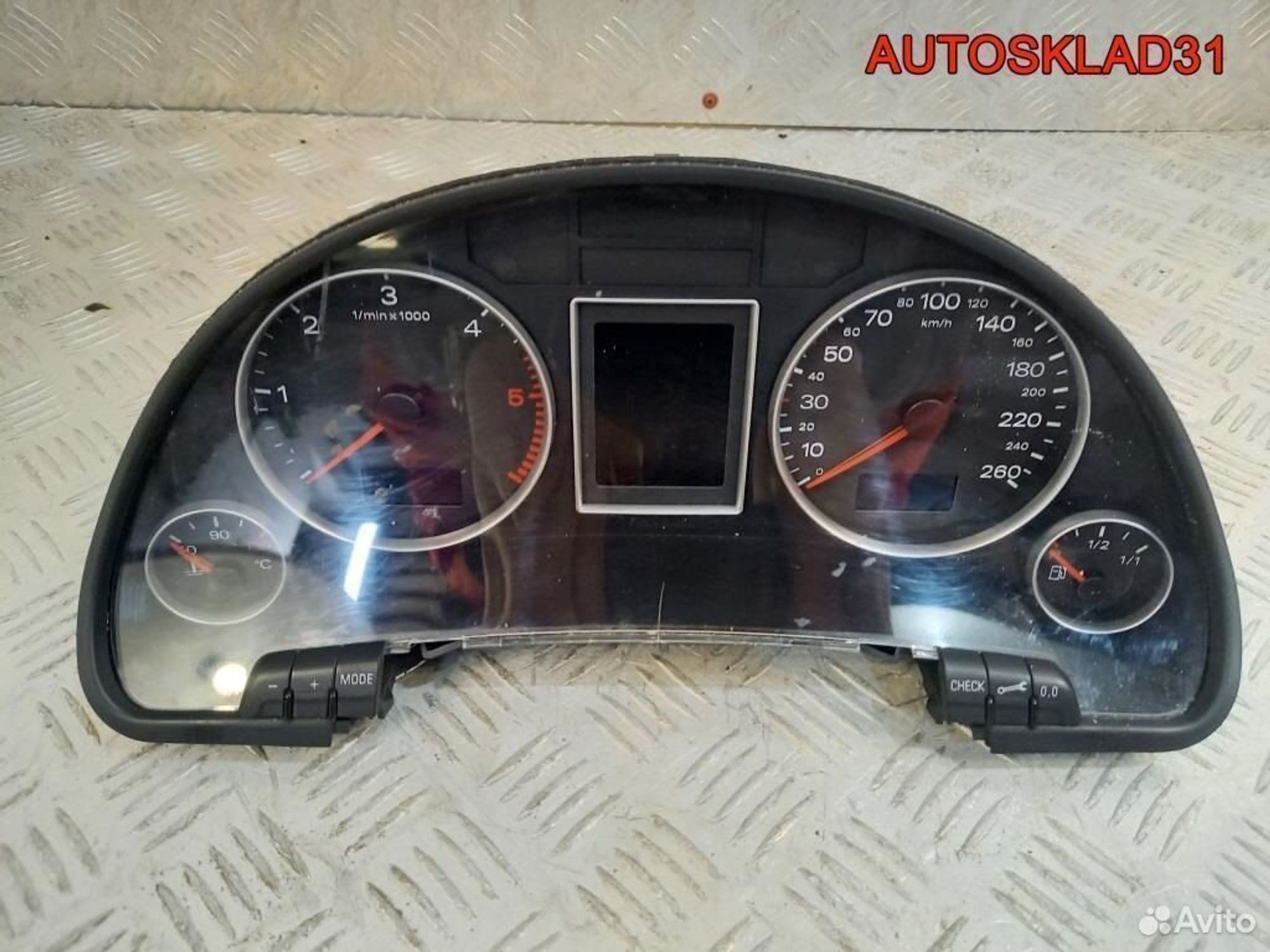 Панель приборов Audi A4 B7 8E0920932K 2.0 дизель - АвтоСклад31.рф - авторазборка контрактные б/у запчасти в г. Белгород Панель приборов Audi A4 B7 8E0920932K 2.0 дизель - АвтоСклад31.рф - авторазборка контрактные б/у запчасти в г. Белгород