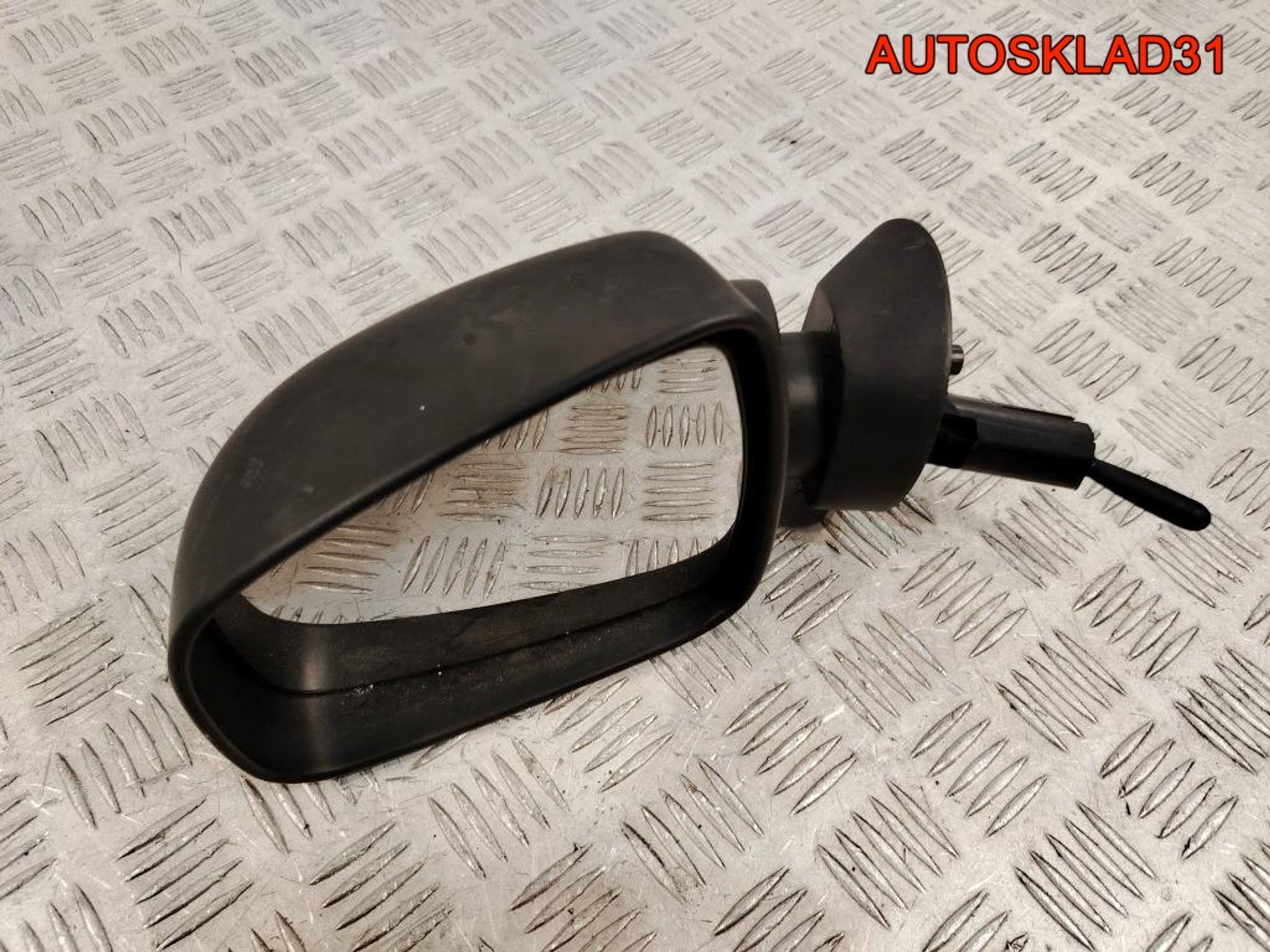 Зеркало левое механическое Renault Logan 8200965091 - АвтоСклад31.рф - авторазборка контрактные б/у запчасти в г. Белгород Зеркало левое механическое Renault Logan 8200965091 - АвтоСклад31.рф - авторазборка контрактные б/у запчасти в г. Белгород