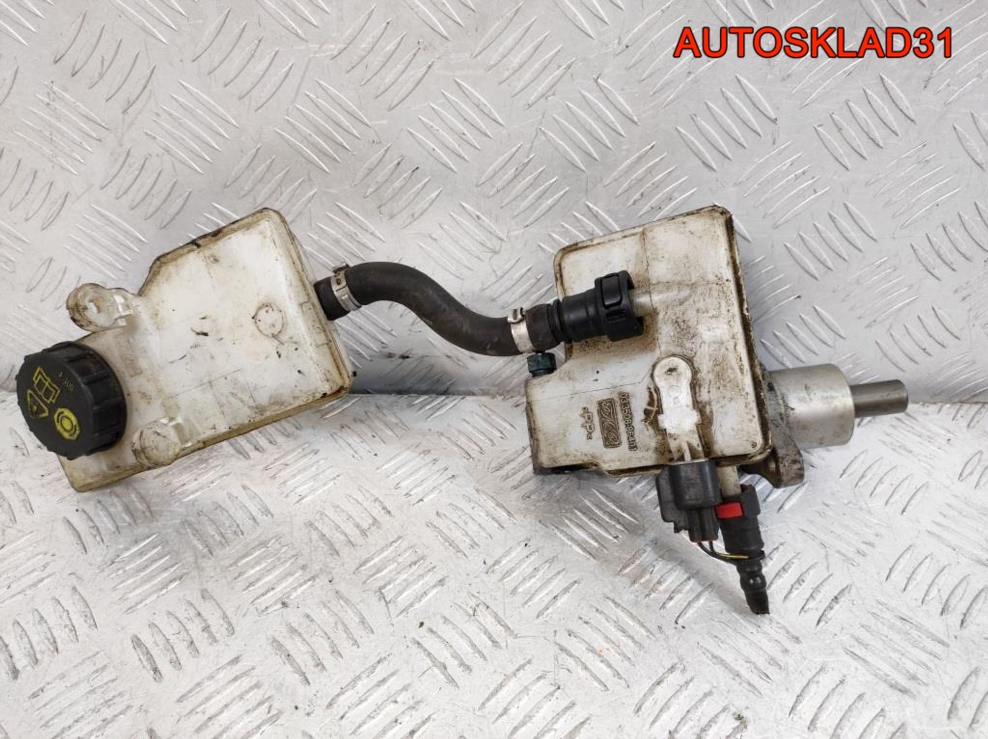 Цилиндр тормозной главный Ford Focus 2 1,6 Бензин 03350886401 - АвтоСклад31.рф - авторазборка контрактные б/у запчасти в г. Белгород Цилиндр тормозной главный Ford Focus 2 1,6 Бензин 03350886401 - АвтоСклад31.рф - авторазборка контрактные б/у запчасти в г. Белгород
