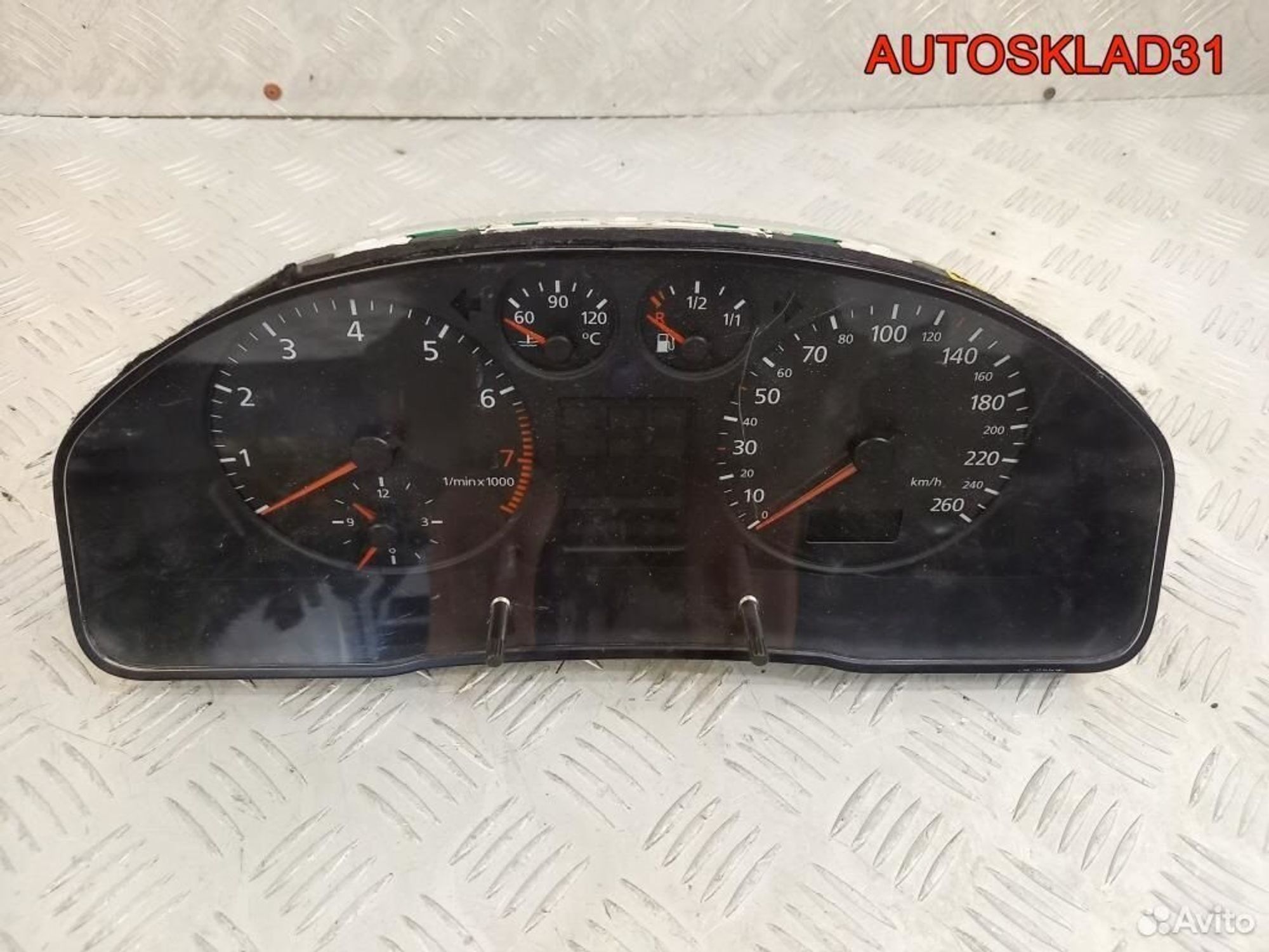 Панель приборов Audi A4 B5 8D0919860G бензин - АвтоСклад31.рф - авторазборка контрактные б/у запчасти в г. Белгород Панель приборов Audi A4 B5 8D0919860G бензин - АвтоСклад31.рф - авторазборка контрактные б/у запчасти в г. Белгород