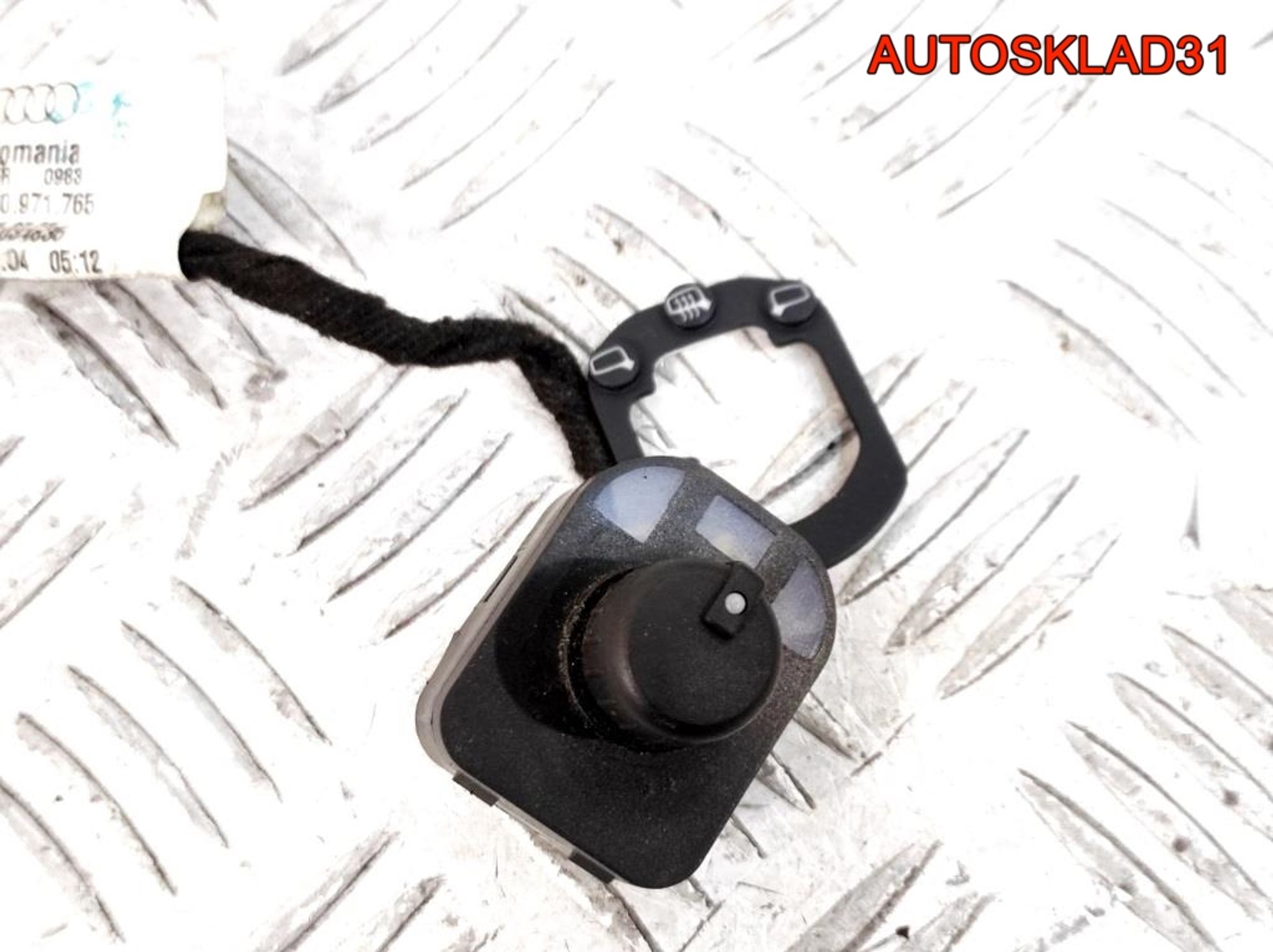 Переключатель регулировки зеркал Audi A4 B6 8E0959565 - АвтоСклад31.рф - авторазборка контрактные б/у запчасти в г. Белгород Переключатель регулировки зеркал Audi A4 B6 8E0959565 - АвтоСклад31.рф - авторазборка контрактные б/у запчасти в г. Белгород