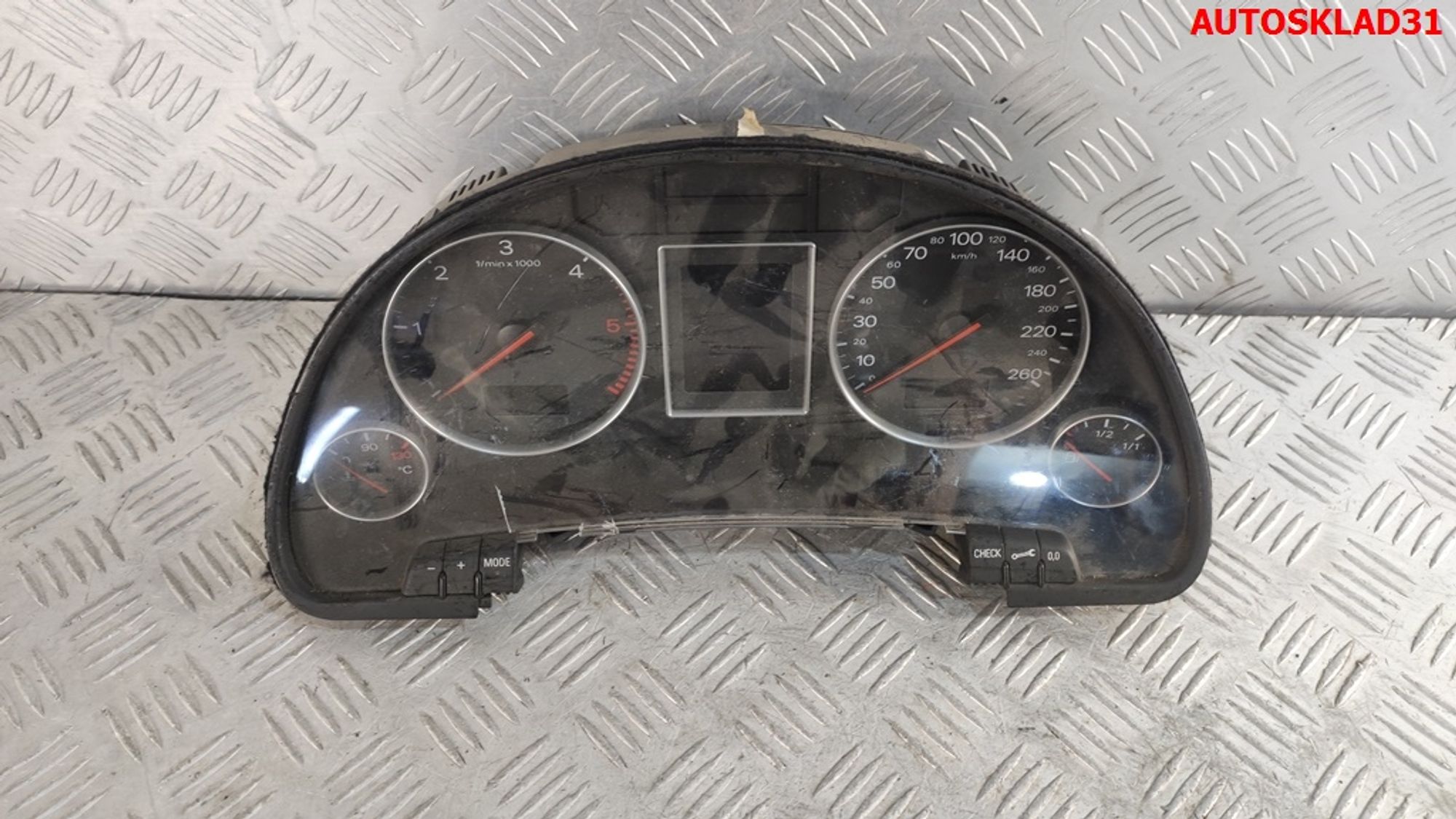 Щиток приборов Audi A4 B6 8E0920900K Дизель - АвтоСклад31.рф - авторазборка контрактные б/у запчасти в г. Белгород Щиток приборов Audi A4 B6 8E0920900K Дизель - АвтоСклад31.рф - авторазборка контрактные б/у запчасти в г. Белгород