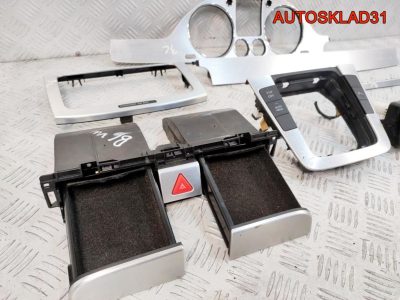 Комплект накладок салона VW Passat B6 3C0858069AE - АвтоСклад31.рф - авторазборка контрактные б/у запчасти в г. Белгород