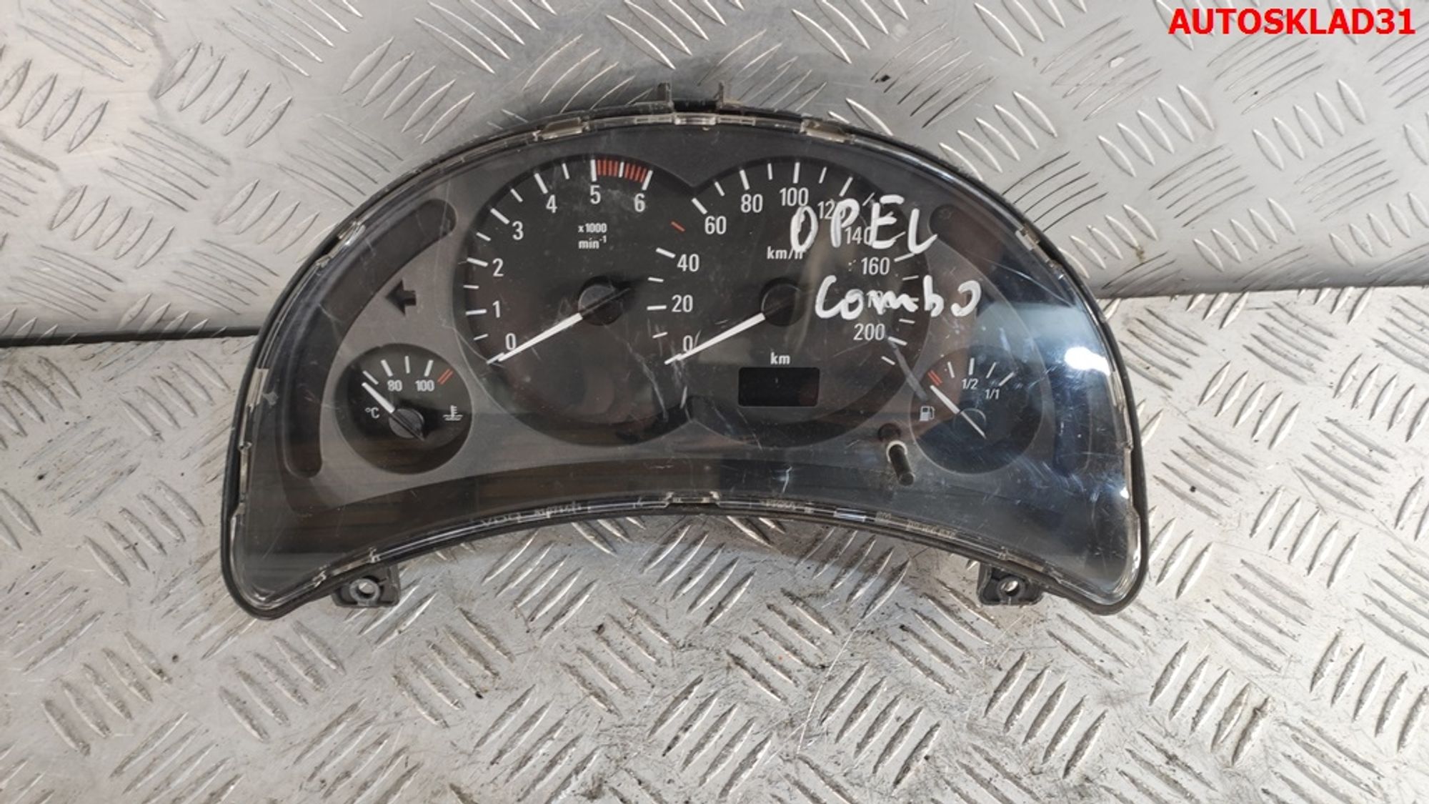 Панель приборов Opel Corsa C 13173347WA - АвтоСклад31.рф - авторазборка контрактные б/у запчасти в г. Белгород Панель приборов Opel Corsa C 13173347WA - АвтоСклад31.рф - авторазборка контрактные б/у запчасти в г. Белгород