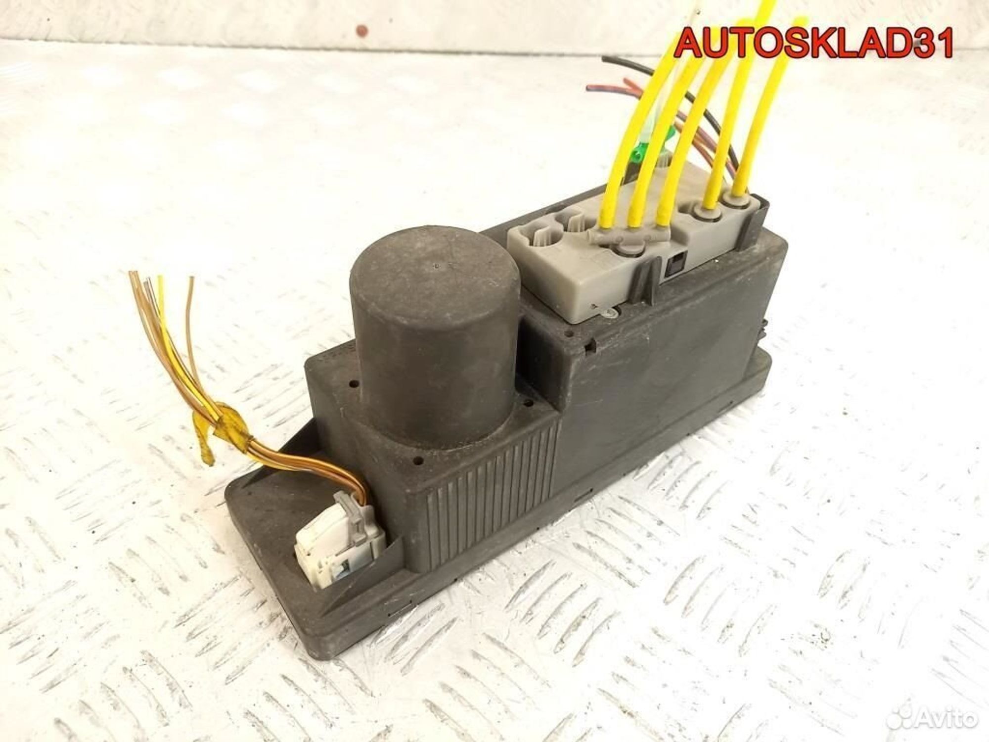 Компрессор центрального замка Mercedes Benz W210 A2108001448 - АвтоСклад31.рф - авторазборка контрактные б/у запчасти в г. Белгород Компрессор центрального замка Mercedes Benz W210 A2108001448 - АвтоСклад31.рф - авторазборка контрактные б/у запчасти в г. Белгород