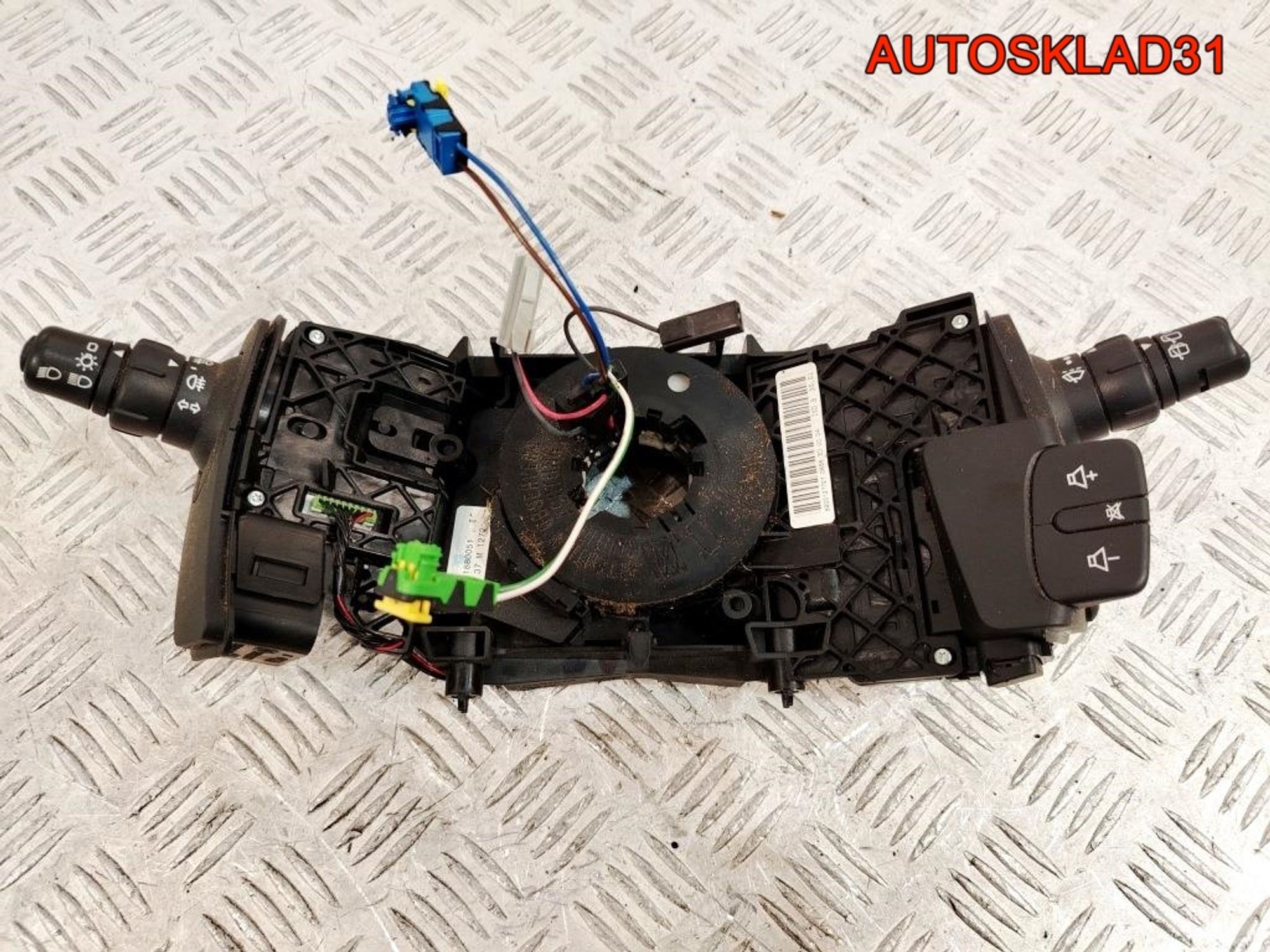 Переключатель подрулевой в сборе Renault Scenic 2 8200127727 - АвтоСклад31.рф - авторазборка контрактные б/у запчасти в г. Белгород Переключатель подрулевой в сборе Renault Scenic 2 8200127727 - АвтоСклад31.рф - авторазборка контрактные б/у запчасти в г. Белгород