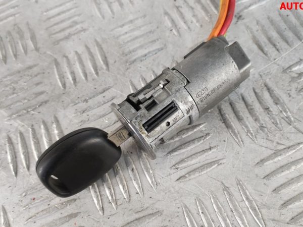 Опора двигателя правая Mazda 323 BA MZM009 - АвтоСклад31.рф - авторазборка контрактные б/у запчасти в г. Белгород