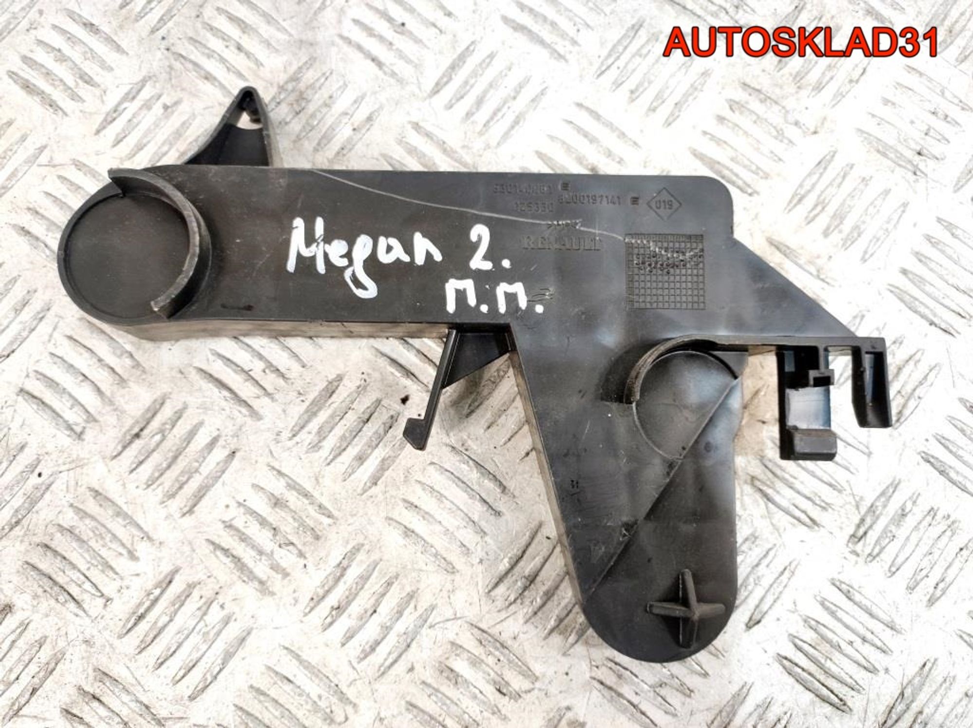 Крепеж стеклоподъемника Renault Megane 2 8200197141 - АвтоСклад31.рф - авторазборка контрактные б/у запчасти в г. Белгород Крепеж стеклоподъемника Renault Megane 2 8200197141 - АвтоСклад31.рф - авторазборка контрактные б/у запчасти в г. Белгород