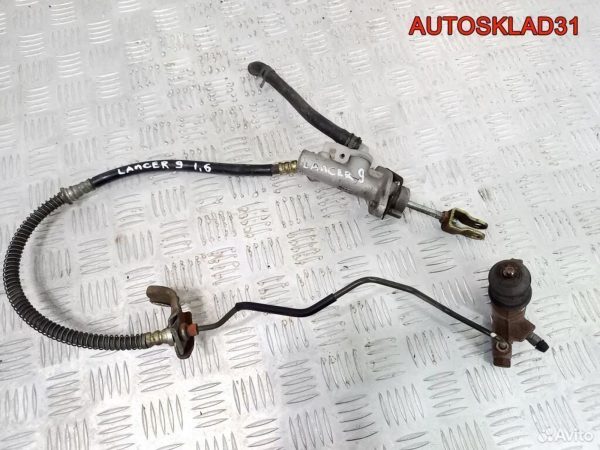 Накладка петли багажника правая Audi A8 4E0971446B - АвтоСклад31.рф - авторазборка контрактные б/у запчасти в г. Белгород