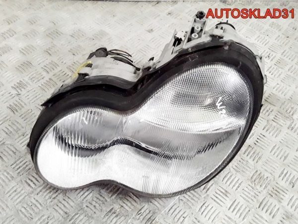 Фонарь задний правый Audi A6 C5 4B9945096F Combi - АвтоСклад31.рф - авторазборка контрактные б/у запчасти в г. Белгород