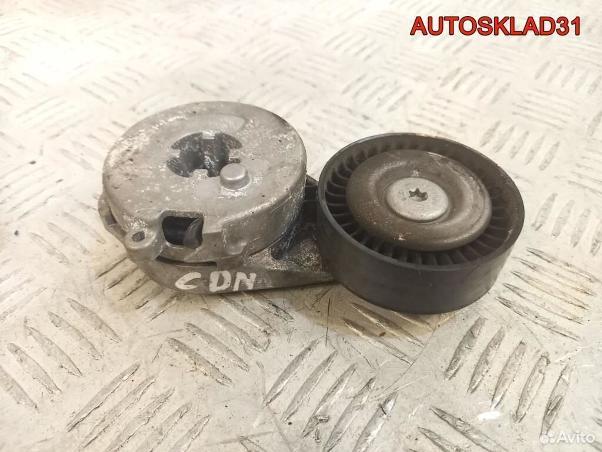 Натяжитель ремня Audi Q5 8R 2,0 CDN 06H903133F - АвтоСклад31.рф - авторазборка контрактные б/у запчасти в г. Белгород Натяжитель ремня Audi Q5 8R 2,0 CDN 06H903133F - АвтоСклад31.рф - авторазборка контрактные б/у запчасти в г. Белгород