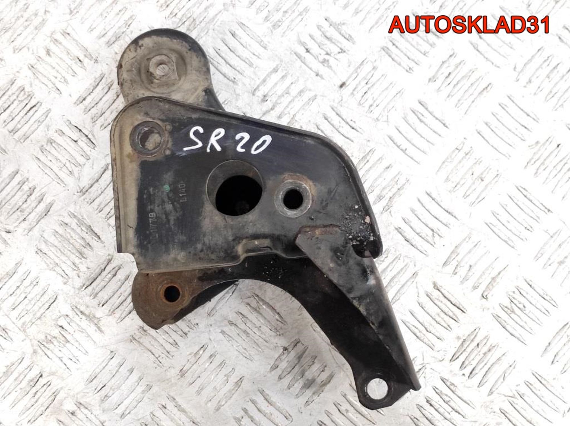 Кронштейн двигателя задний Nissan Primera P11 2,0 SR20DE Бензин - АвтоСклад31.рф - авторазборка контрактные б/у запчасти в г. Белгород Кронштейн двигателя задний Nissan Primera P11 2,0 SR20DE Бензин - АвтоСклад31.рф - авторазборка контрактные б/у запчасти в г. Белгород