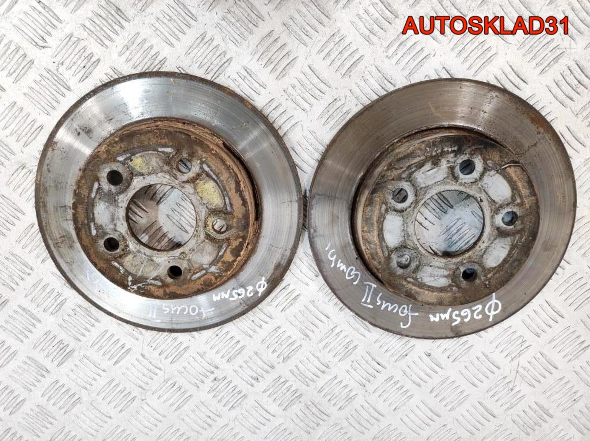 Диск тормозной задний 265 мм Ford Focus 2 1748745 - АвтоСклад31.рф - авторазборка контрактные б/у запчасти в г. Белгород Диск тормозной задний 265 мм Ford Focus 2 1748745 - АвтоСклад31.рф - авторазборка контрактные б/у запчасти в г. Белгород