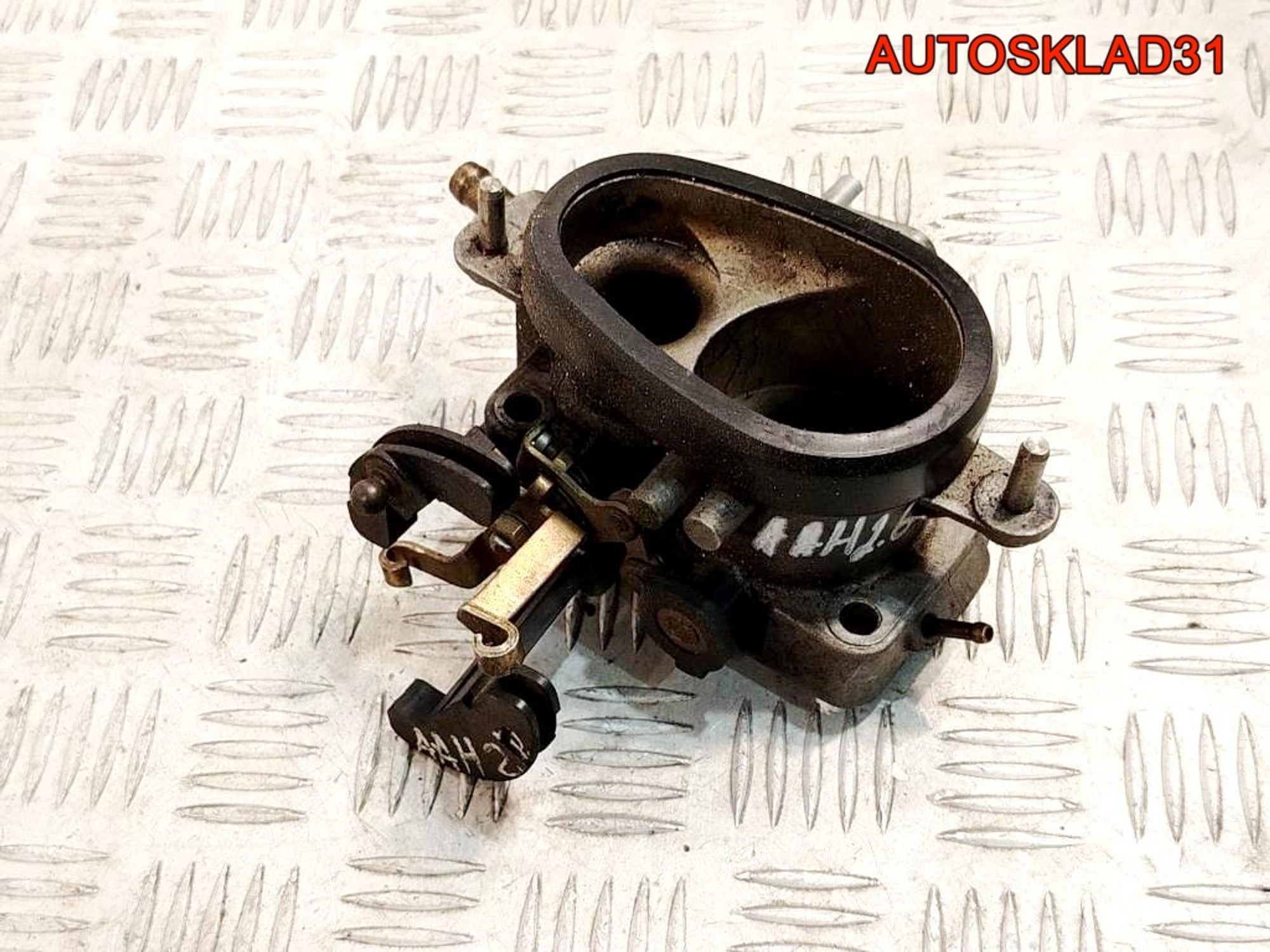 Заслонка дроссельная Audi 100 С4 2,8 AAH Бензин - АвтоСклад31.рф - авторазборка контрактные б/у запчасти в г. Белгород Заслонка дроссельная Audi 100 С4 2,8 AAH Бензин - АвтоСклад31.рф - авторазборка контрактные б/у запчасти в г. Белгород