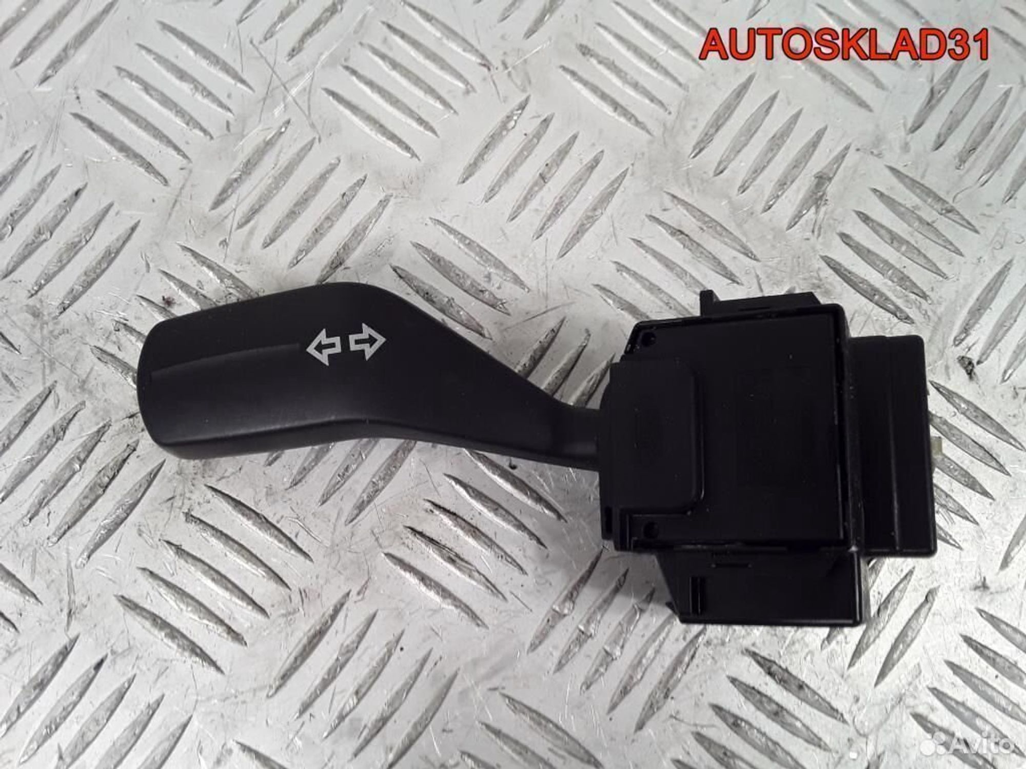 Переключатель поворотов Ford Focus 2 4M5T13335AD - АвтоСклад31.рф - авторазборка контрактные б/у запчасти в г. Белгород Переключатель поворотов Ford Focus 2 4M5T13335AD - АвтоСклад31.рф - авторазборка контрактные б/у запчасти в г. Белгород