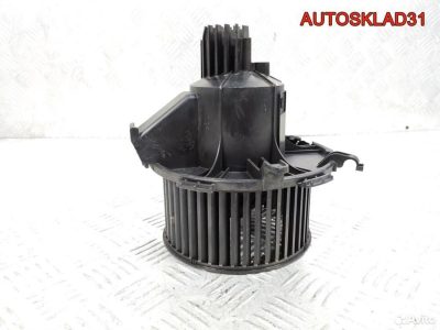 Моторчик печки Opel Zafira B 13214734 - АвтоСклад31.рф - авторазборка контрактные б/у запчасти в г. Белгород