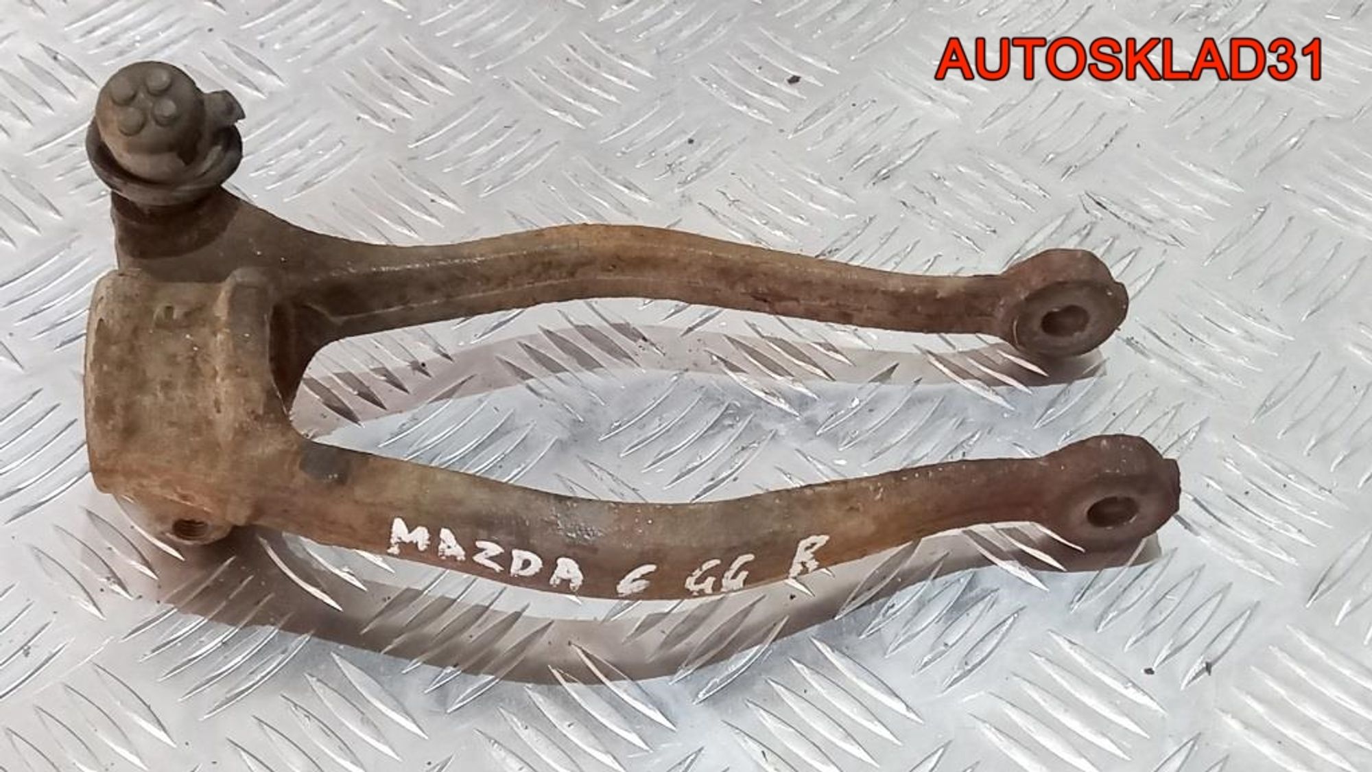 Кронштейн аммортизатора Mazda 6, GG (2002—2005) - АвтоСклад31.рф - авторазборка контрактные б/у запчасти в г. Белгород Кронштейн аммортизатора Mazda 6, GG (2002—2005) - АвтоСклад31.рф - авторазборка контрактные б/у запчасти в г. Белгород