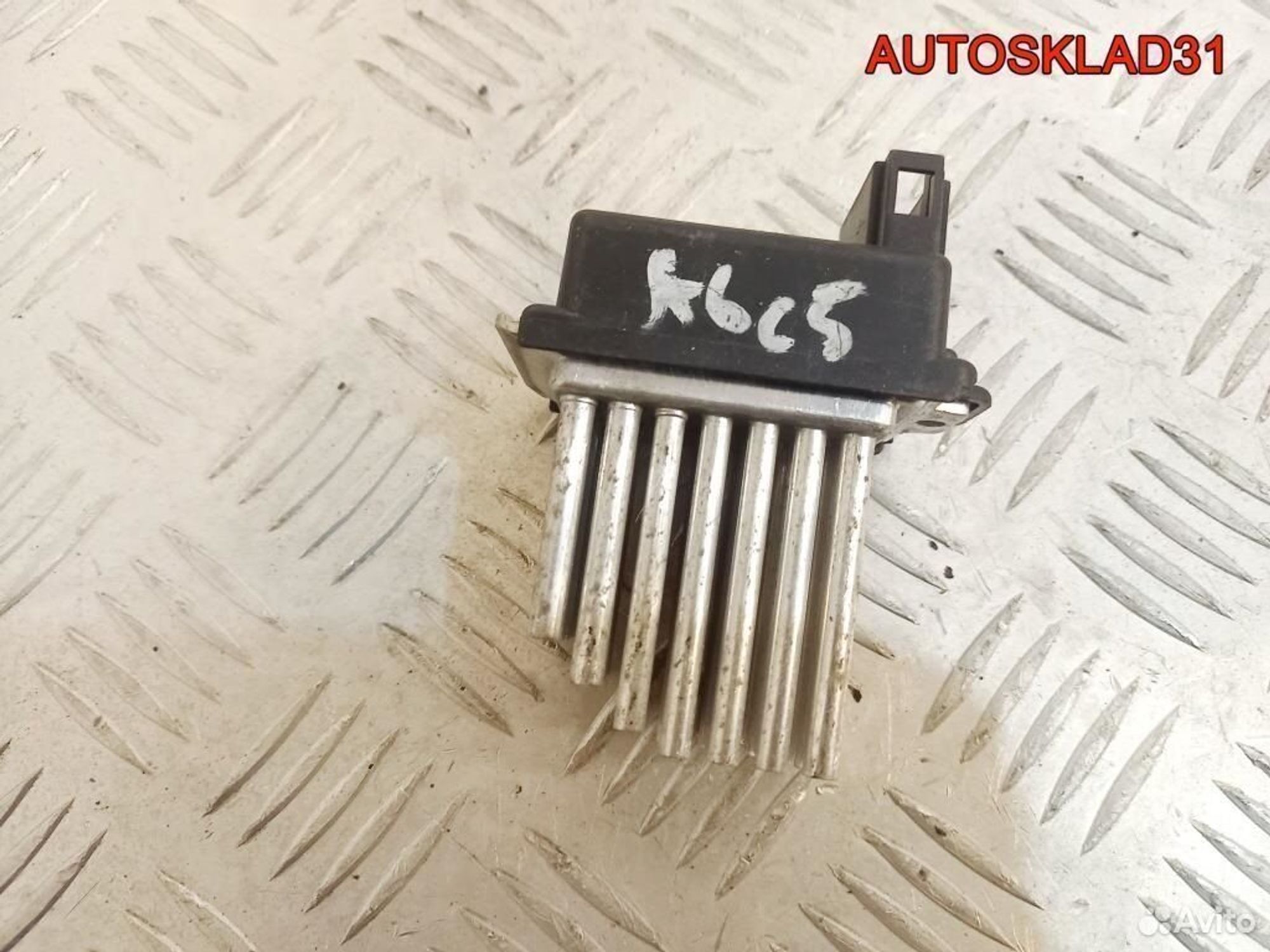 Резистор отопителя Audi A6 C5 4B0820521 - АвтоСклад31.рф - авторазборка контрактные б/у запчасти в г. Белгород Резистор отопителя Audi A6 C5 4B0820521 - АвтоСклад31.рф - авторазборка контрактные б/у запчасти в г. Белгород