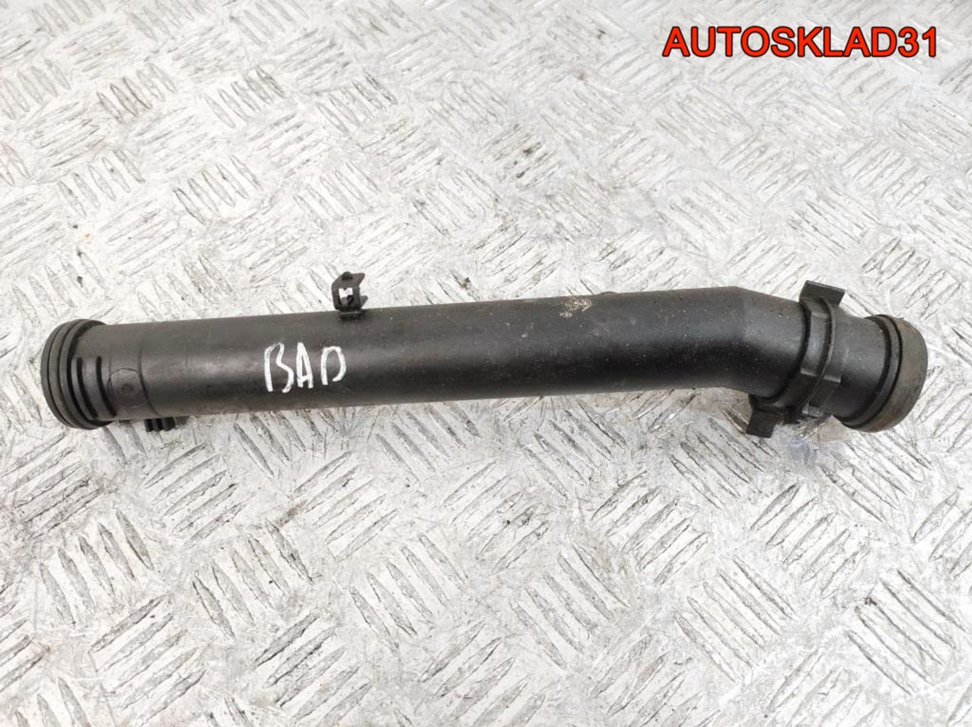Трубка системы охлаждения VW Golf 4 1,6 BAD 032121065G - АвтоСклад31.рф - авторазборка контрактные б/у запчасти в г. Белгород Трубка системы охлаждения VW Golf 4 1,6 BAD 032121065G - АвтоСклад31.рф - авторазборка контрактные б/у запчасти в г. Белгород