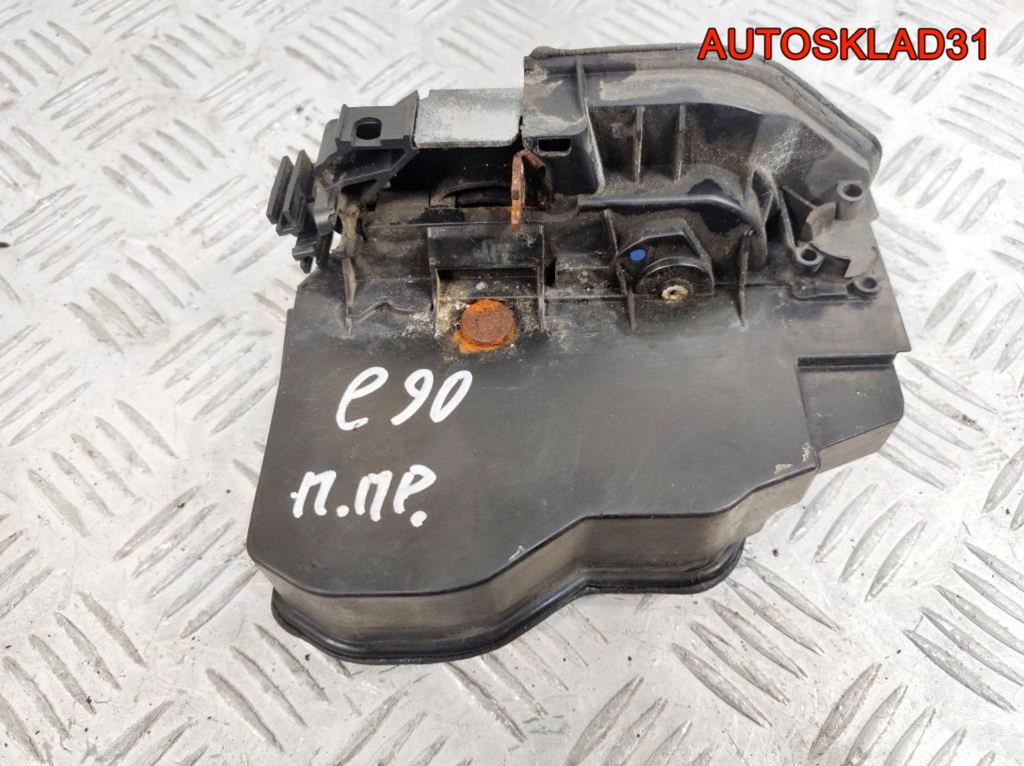 Замок двери передней правой BMW E90 51217229458 - АвтоСклад31.рф - авторазборка контрактные б/у запчасти в г. Белгород Замок двери передней правой BMW E90 51217229458 - АвтоСклад31.рф - авторазборка контрактные б/у запчасти в г. Белгород