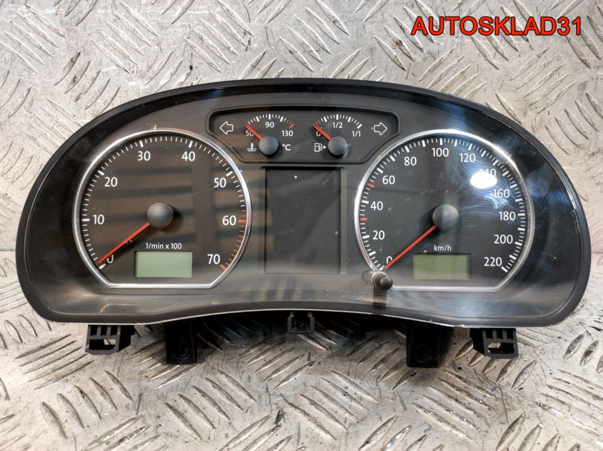 Панель приборов VW Polo 4 6Q0920803T - АвтоСклад31.рф - авторазборка контрактные б/у запчасти в г. Белгород Панель приборов VW Polo 4 6Q0920803T - АвтоСклад31.рф - авторазборка контрактные б/у запчасти в г. Белгород