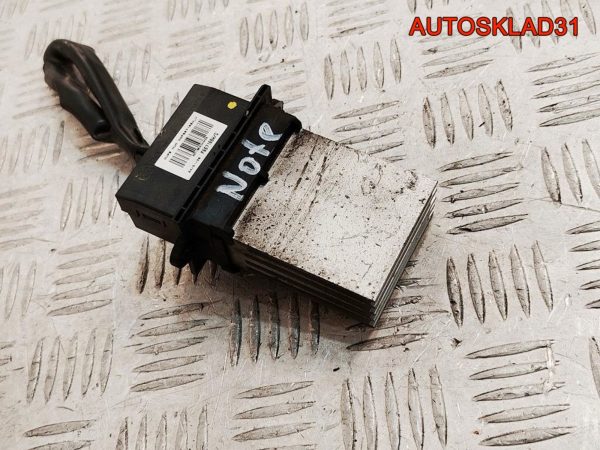 Кнопка стеклоподъемника Mitsubishi Carisma DA MR792851 - АвтоСклад31.рф - авторазборка контрактные б/у запчасти в г. Белгород