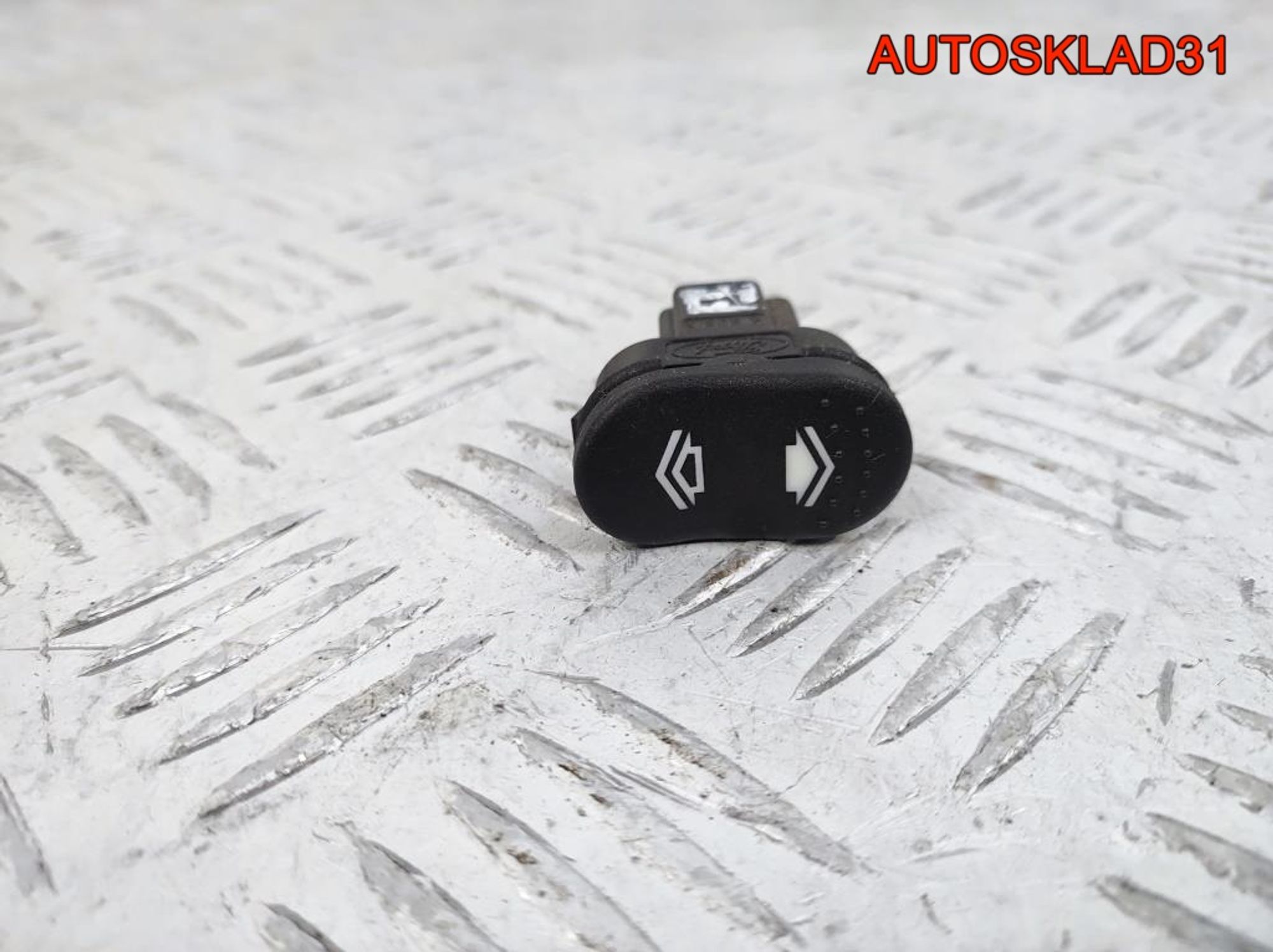 Кнопка стеклоподъемника Ford Focus 1 98AB14529DL - АвтоСклад31.рф - авторазборка контрактные б/у запчасти в г. Белгород Кнопка стеклоподъемника Ford Focus 1 98AB14529DL - АвтоСклад31.рф - авторазборка контрактные б/у запчасти в г. Белгород