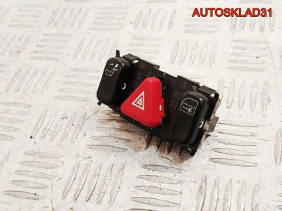 Кнопка аварийной сигнализации Mercedes Benz W210 A2088200310 - АвтоСклад31.рф - авторазборка контрактные б/у запчасти в г. Белгород