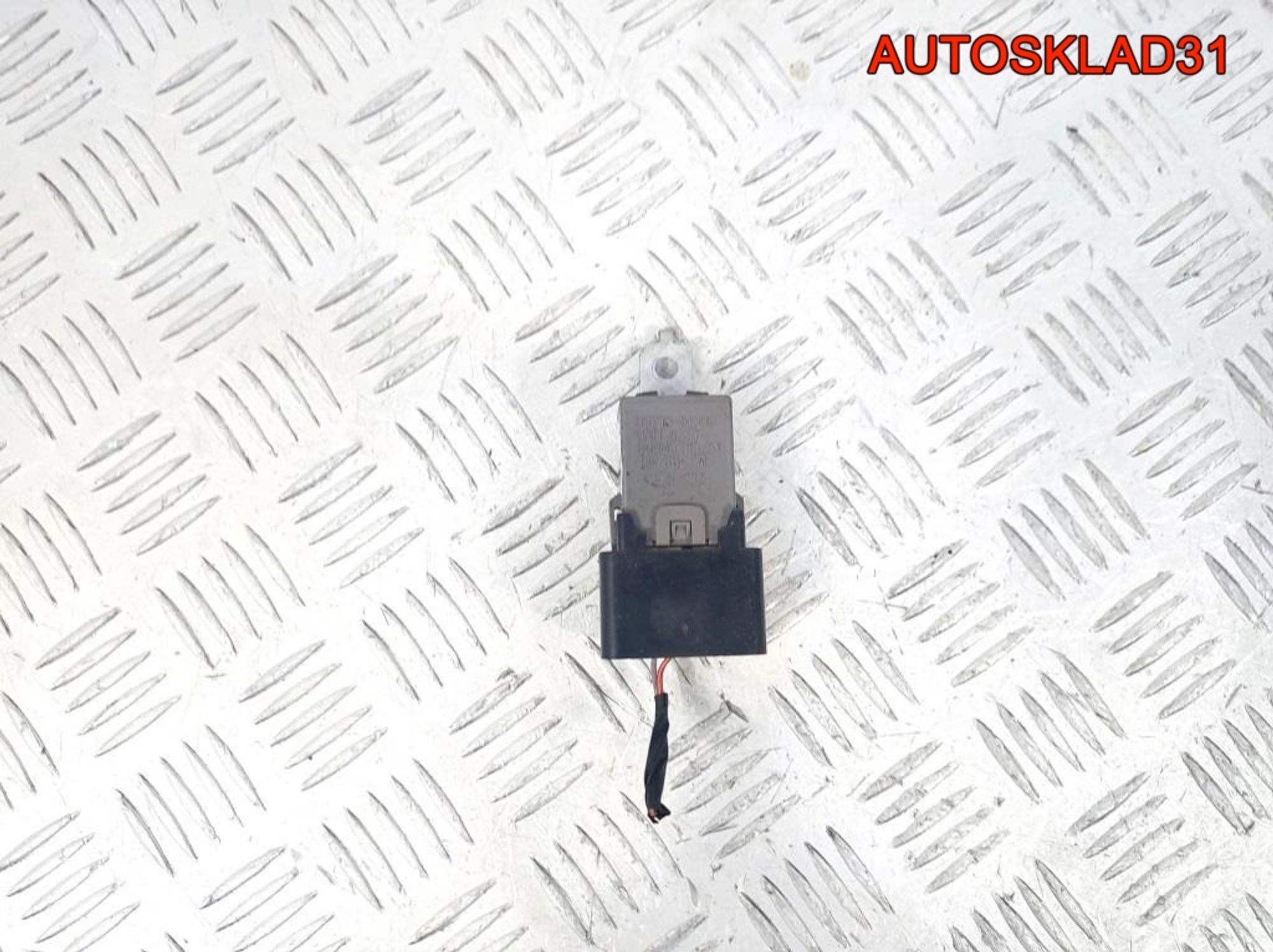 Реле обогрева сидений Kia Ceed 937101H000 - АвтоСклад31.рф - авторазборка контрактные б/у запчасти в г. Белгород Реле обогрева сидений Kia Ceed 937101H000 - АвтоСклад31.рф - авторазборка контрактные б/у запчасти в г. Белгород