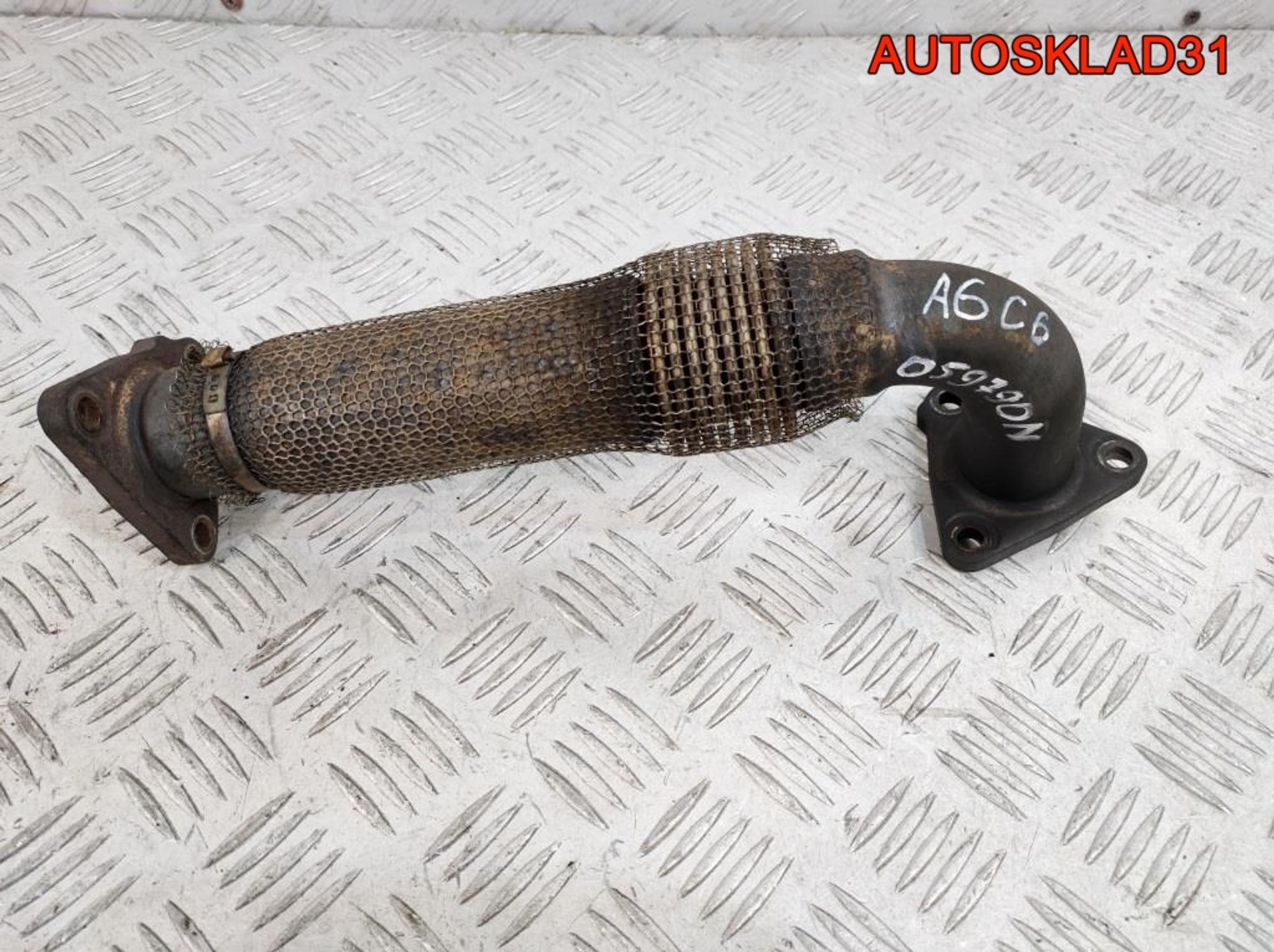 Коллектор выпускной Audi A6 C6 3.0 Дизель 059790N - АвтоСклад31.рф - авторазборка контрактные б/у запчасти в г. Белгород Коллектор выпускной Audi A6 C6 3.0 Дизель 059790N - АвтоСклад31.рф - авторазборка контрактные б/у запчасти в г. Белгород