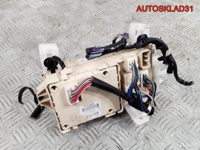 Блок предохранителей салона Toyota CorollaVerso - АвтоСклад31.рф - авторазборка контрактные б/у запчасти в г. Белгород