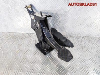 Педаль тормоза МКПП Audi A2 8Z1721141 - АвтоСклад31.рф - авторазборка контрактные б/у запчасти в г. Белгород
