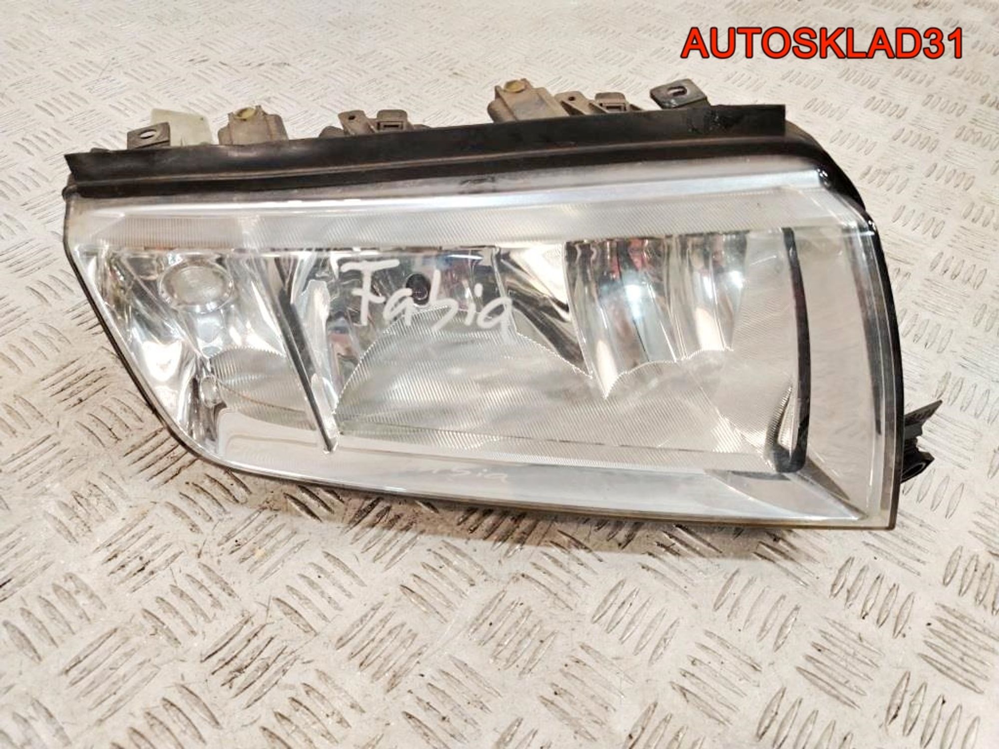 Фара правая Skoda Fabia 6Y1941016P - АвтоСклад31.рф - авторазборка контрактные б/у запчасти в г. Белгород Фара правая Skoda Fabia 6Y1941016P - АвтоСклад31.рф - авторазборка контрактные б/у запчасти в г. Белгород