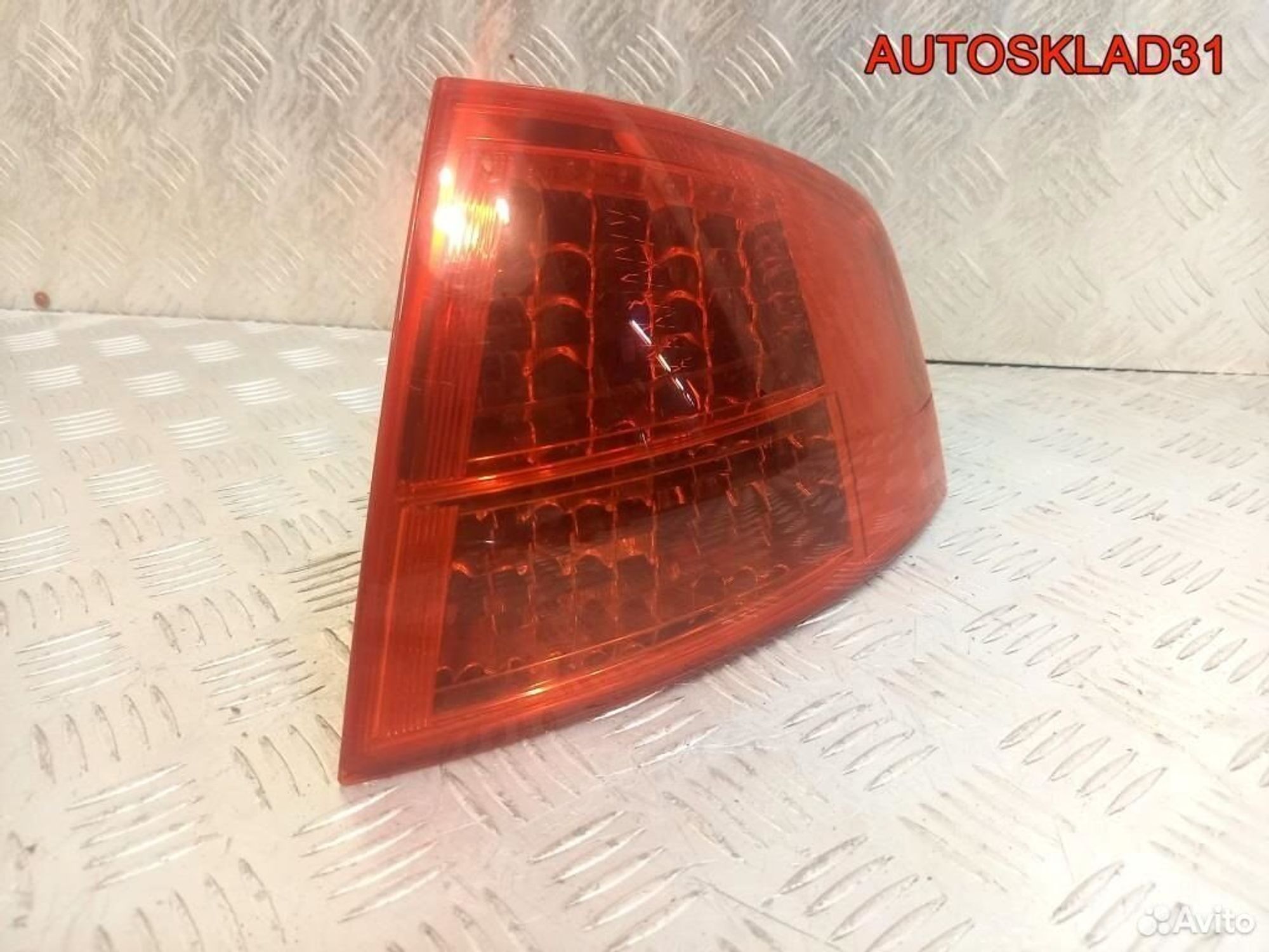 Фонарь задний наружный правый Audi A8 4E0945096C - АвтоСклад31.рф - авторазборка контрактные б/у запчасти в г. Белгород Фонарь задний наружный правый Audi A8 4E0945096C - АвтоСклад31.рф - авторазборка контрактные б/у запчасти в г. Белгород