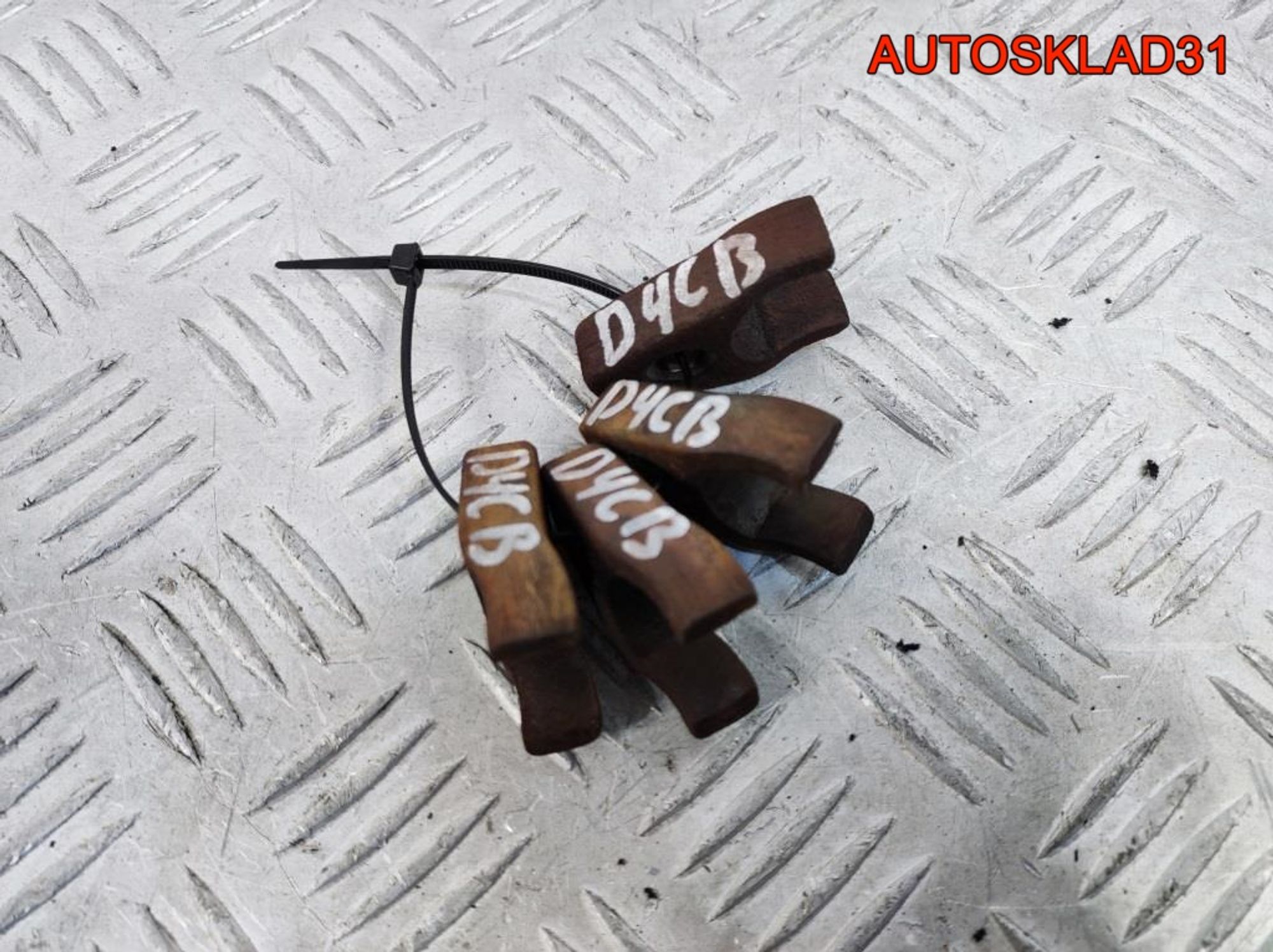 Кронштейн форсунки Hyundai H 1 2,5 D4CB 338144A000 - АвтоСклад31.рф - авторазборка контрактные б/у запчасти в г. Белгород Кронштейн форсунки Hyundai H 1 2,5 D4CB 338144A000 - АвтоСклад31.рф - авторазборка контрактные б/у запчасти в г. Белгород