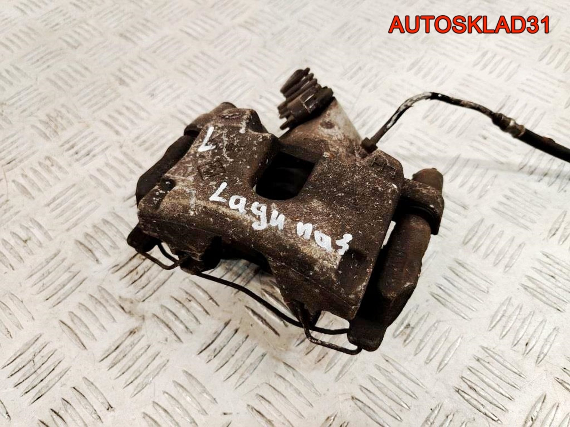 Суппорт тормозной задний левый Renault Laguna 3 440110006R - АвтоСклад31.рф - авторазборка контрактные б/у запчасти в г. Белгород Суппорт тормозной задний левый Renault Laguna 3 440110006R - АвтоСклад31.рф - авторазборка контрактные б/у запчасти в г. Белгород