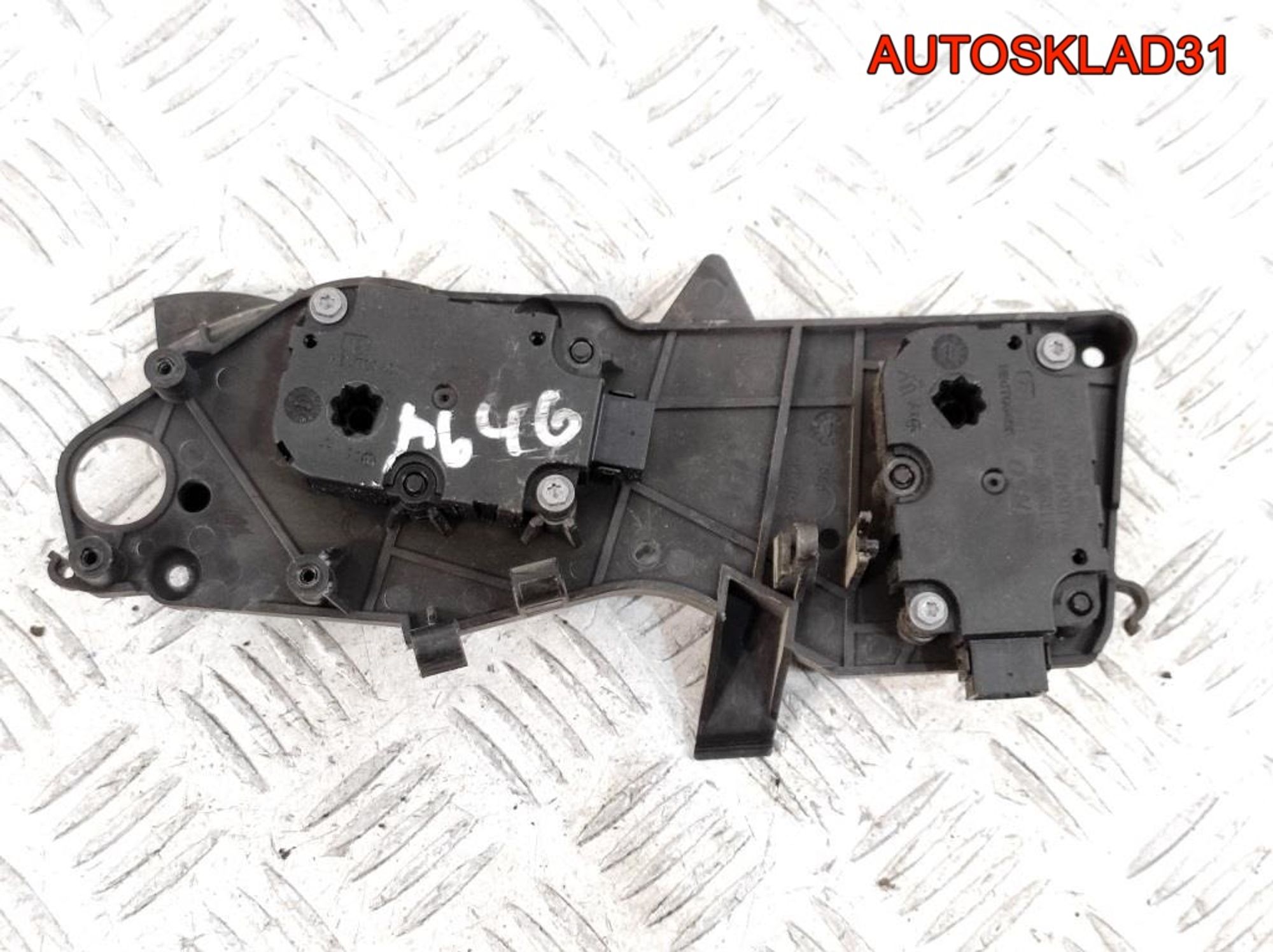 Моторчик заслонки отопителя Audi A6 C7 4G CZ1139300856ND8 - АвтоСклад31.рф - авторазборка контрактные б/у запчасти в г. Белгород Моторчик заслонки отопителя Audi A6 C7 4G CZ1139300856ND8 - АвтоСклад31.рф - авторазборка контрактные б/у запчасти в г. Белгород