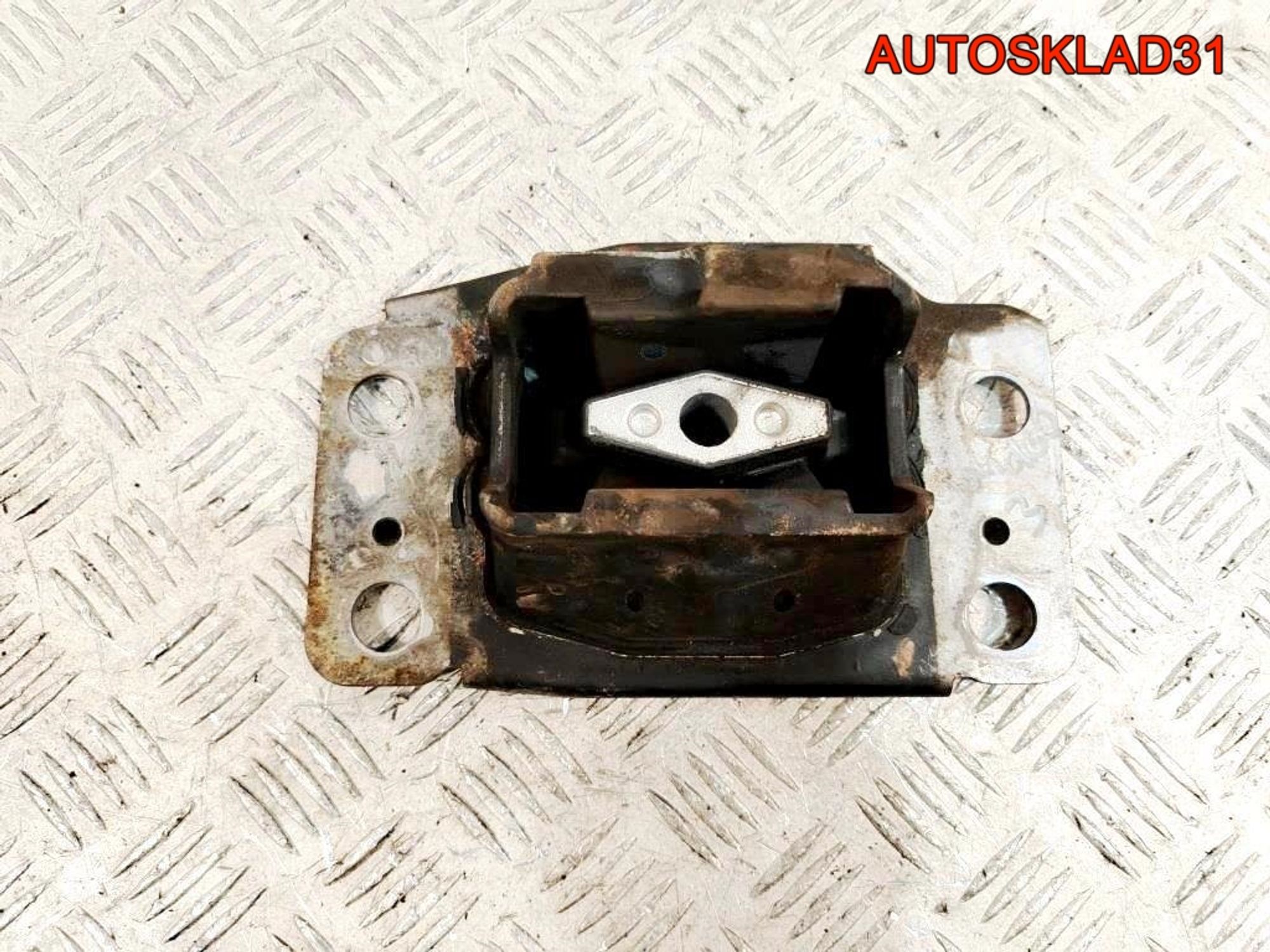Опора АКПП левая Ford Mondeo 4 2,0 Бензин 6G17M121AC - АвтоСклад31.рф - авторазборка контрактные б/у запчасти в г. Белгород Опора АКПП левая Ford Mondeo 4 2,0 Бензин 6G17M121AC - АвтоСклад31.рф - авторазборка контрактные б/у запчасти в г. Белгород